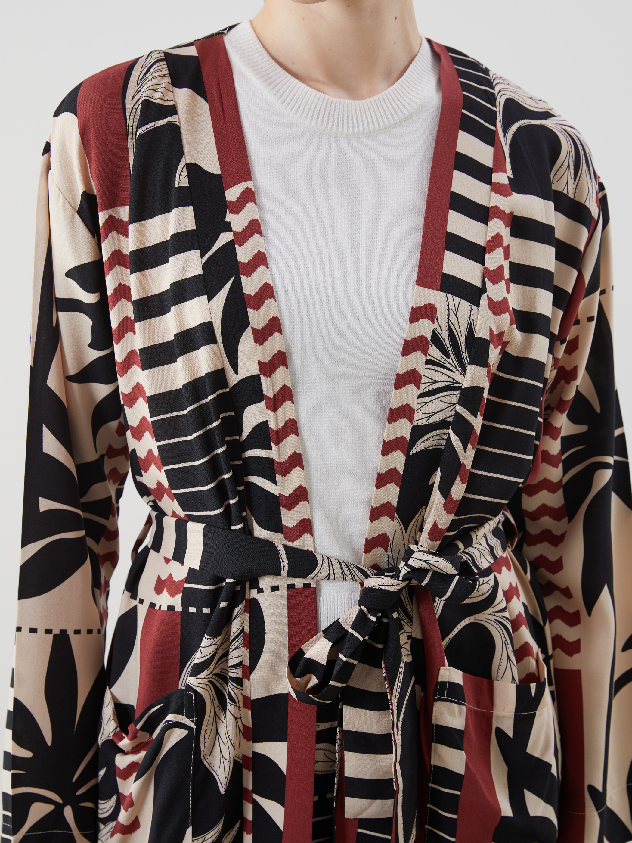 LCW Modest Şal Yaka Desenli Oversize Kadın Kimono görsel 3