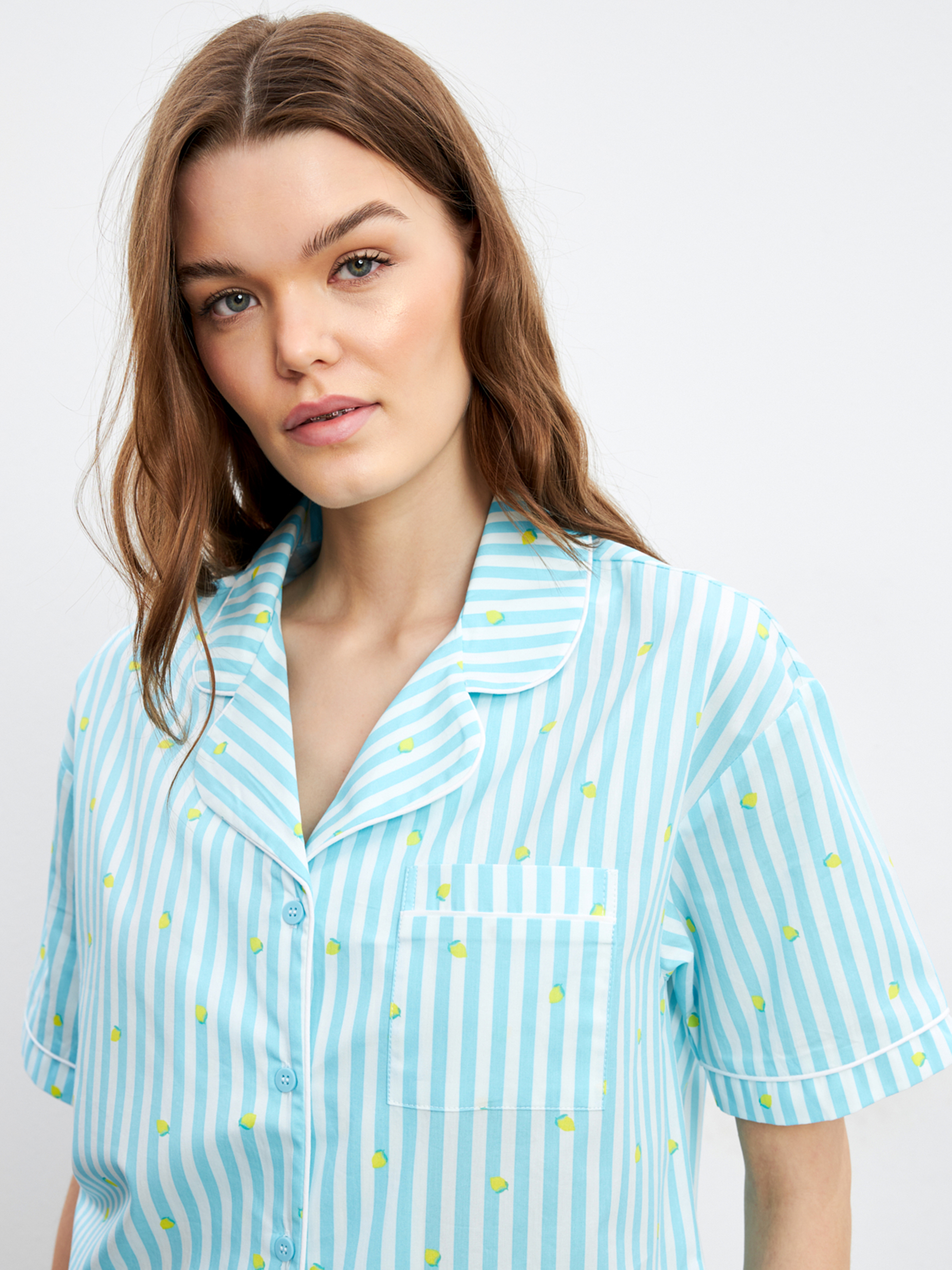 LCW DREAM Gömlek Yaka Çizgili Kadın Şortlu Pijama Takımı görsel 3
