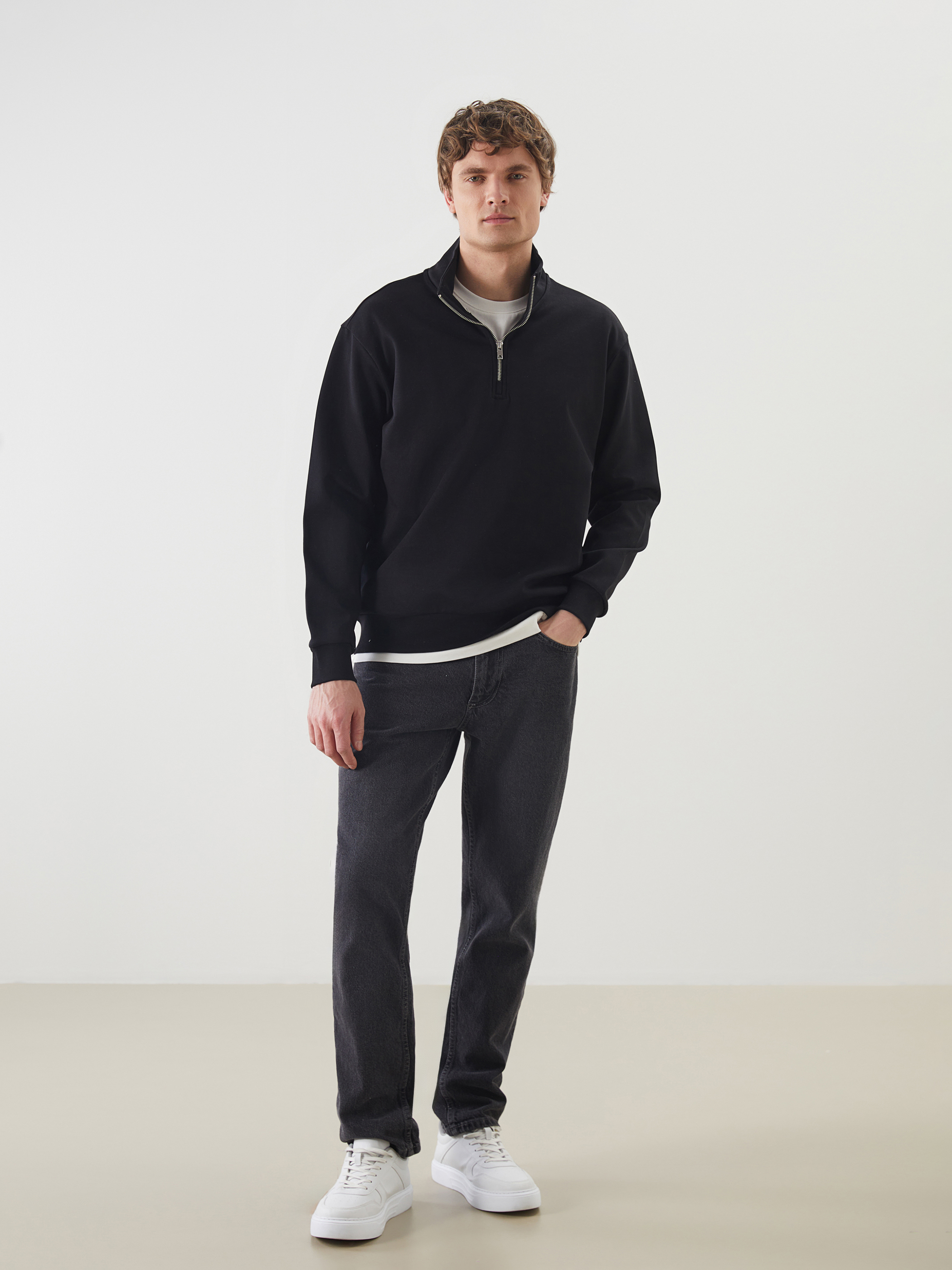 LCW Vision Dik Yaka Erkek Sweatshirt görsel 2