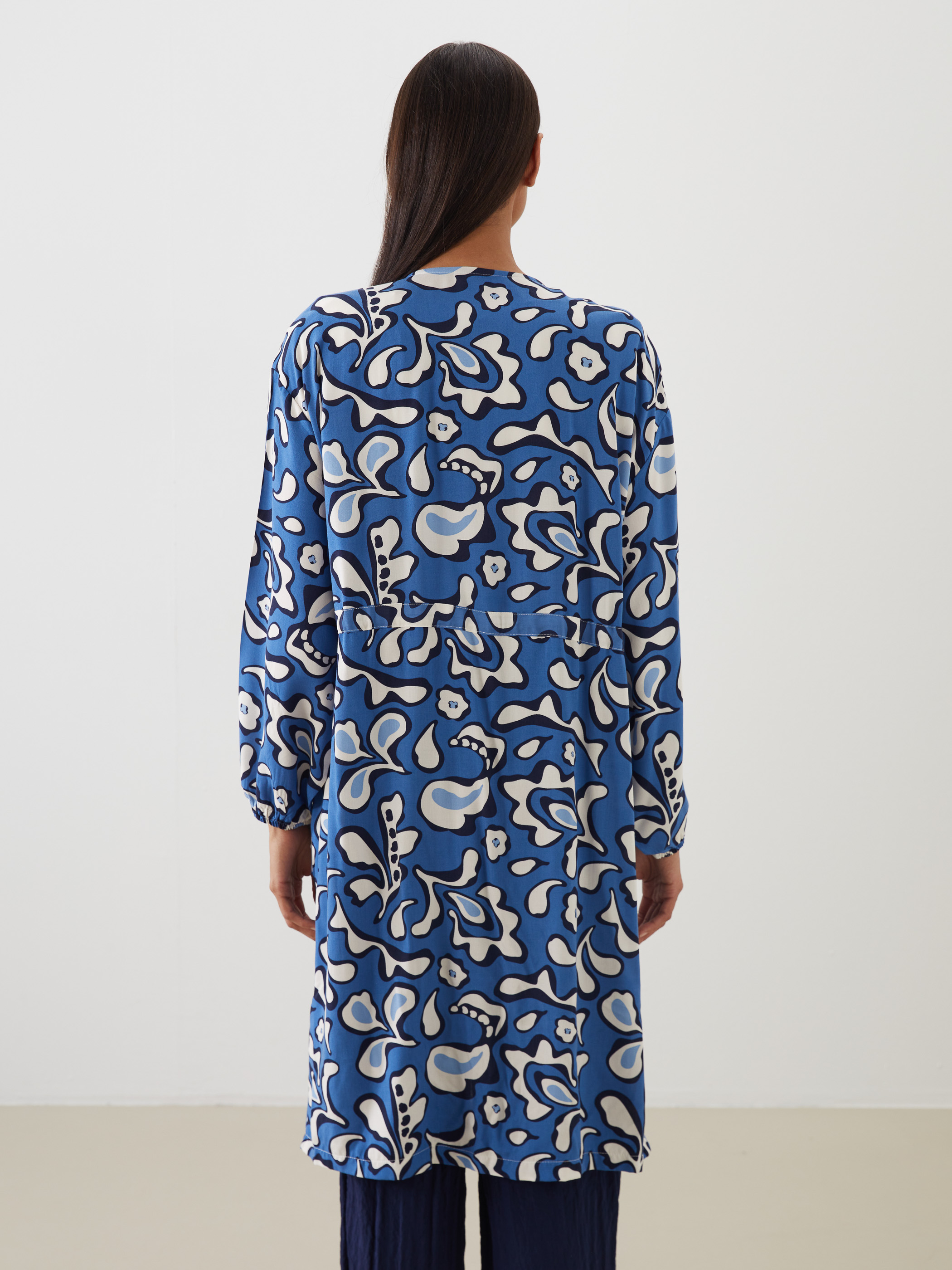 LCW Modest Şal Yaka Desenli Oversize Kadın Kimono görsel 4
