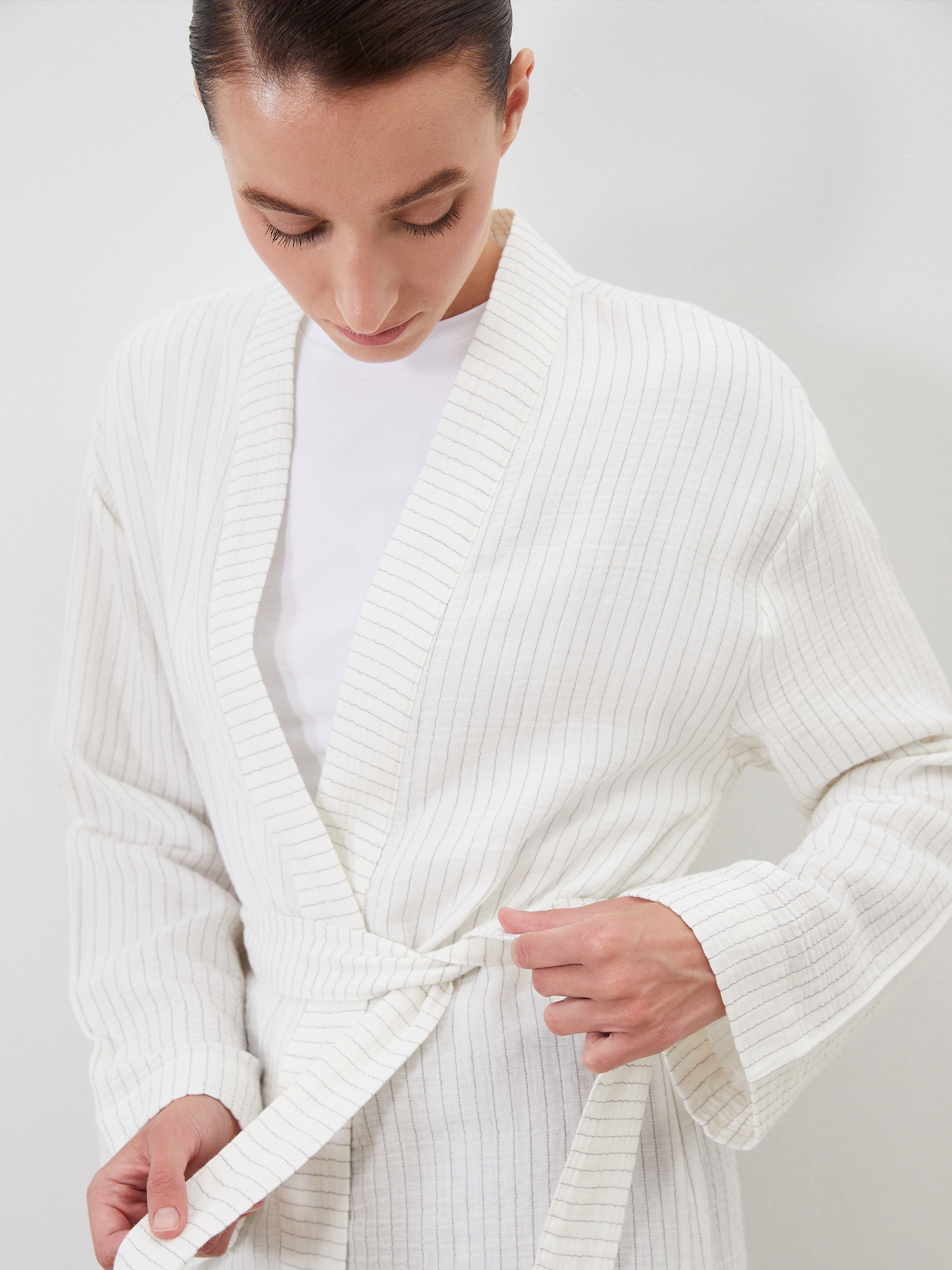 LCW Modest Şal Yaka Çizgili Müslin Kadın Kimono görsel 3