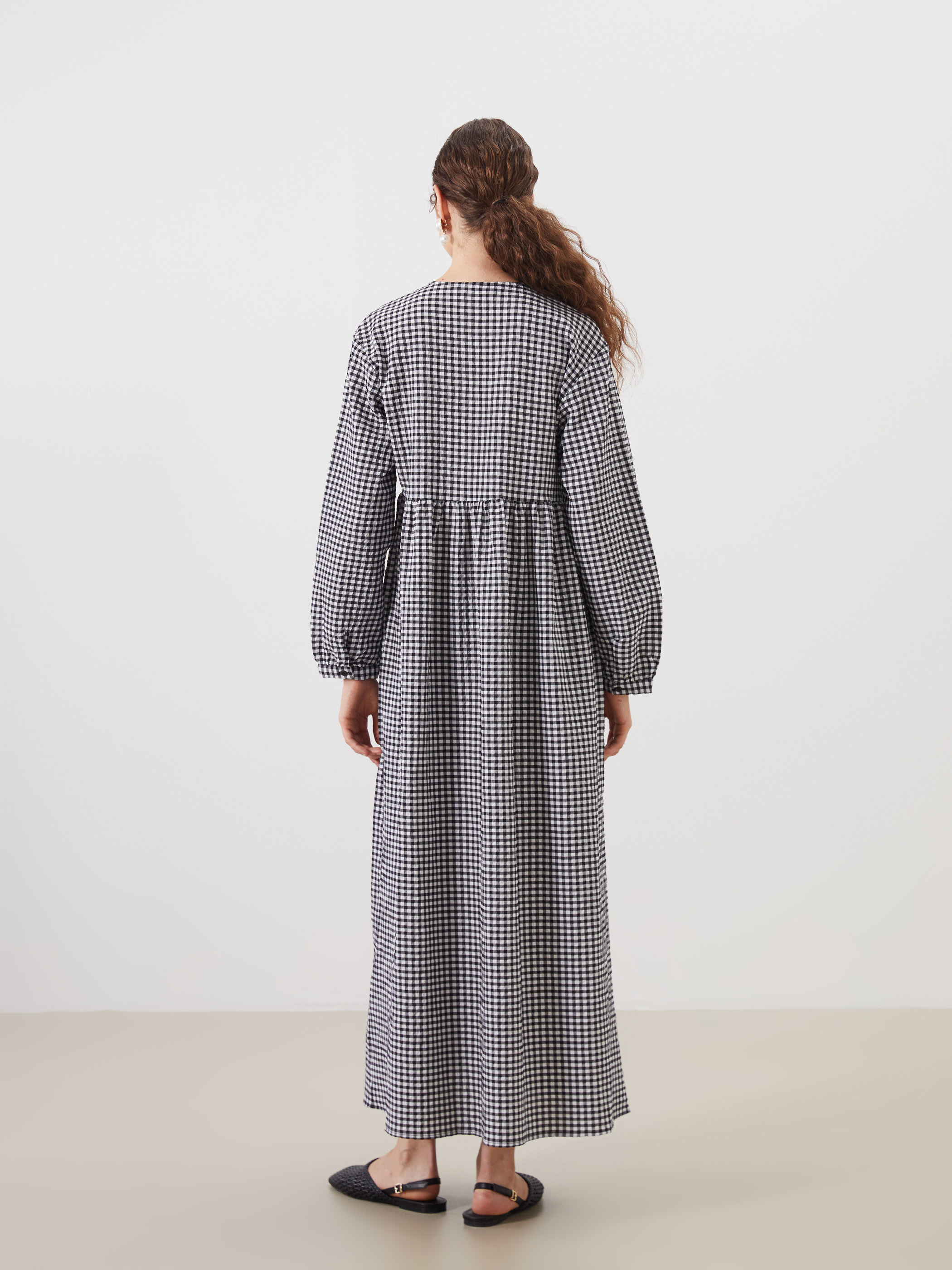 LCW Modest Bağlamalı Yaka Ekose Elbise görsel 4