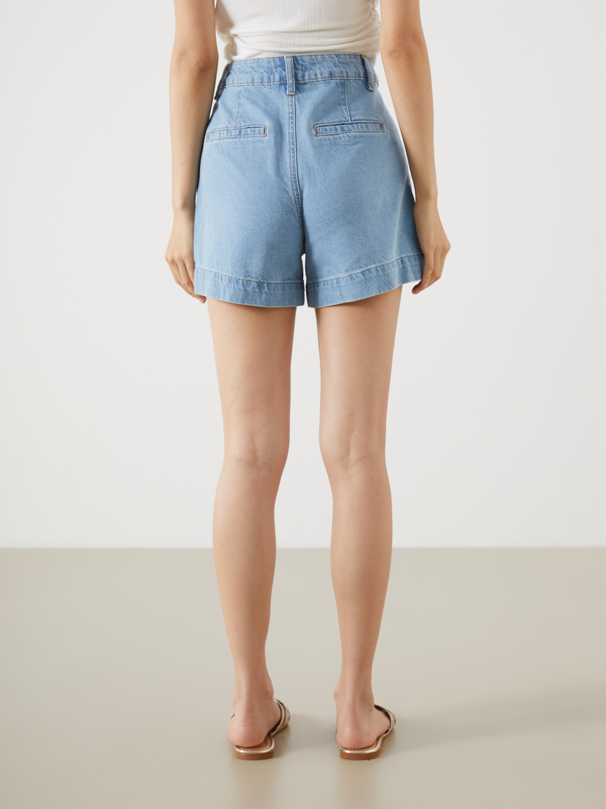 LCW Jeans Standart Fit Kadın Jean Şort görsel 4