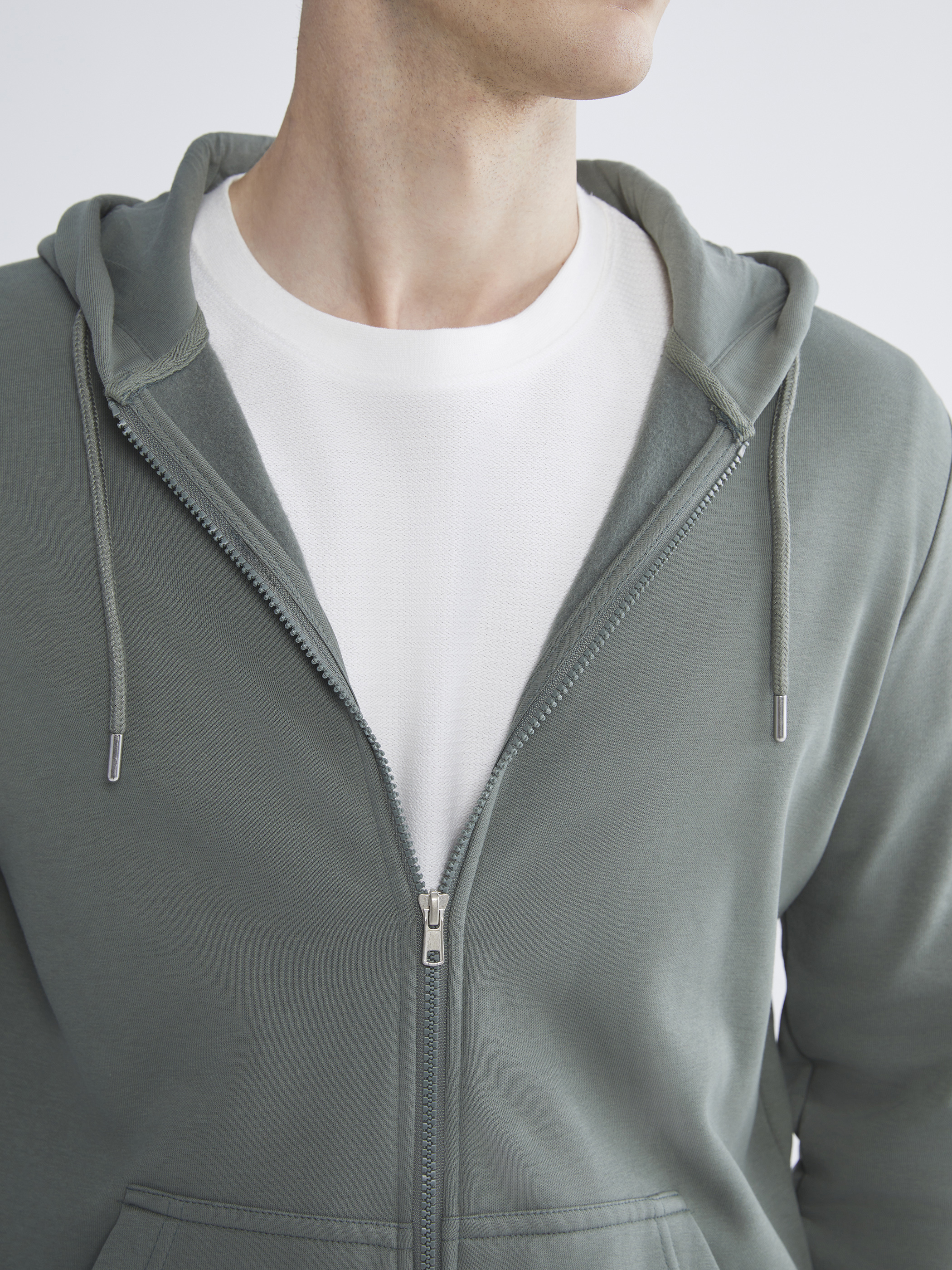 LCWAIKIKI Classic Kapüşonlu Uzun Kollu Erkek Fermuarlı Sweatshirt görsel 3