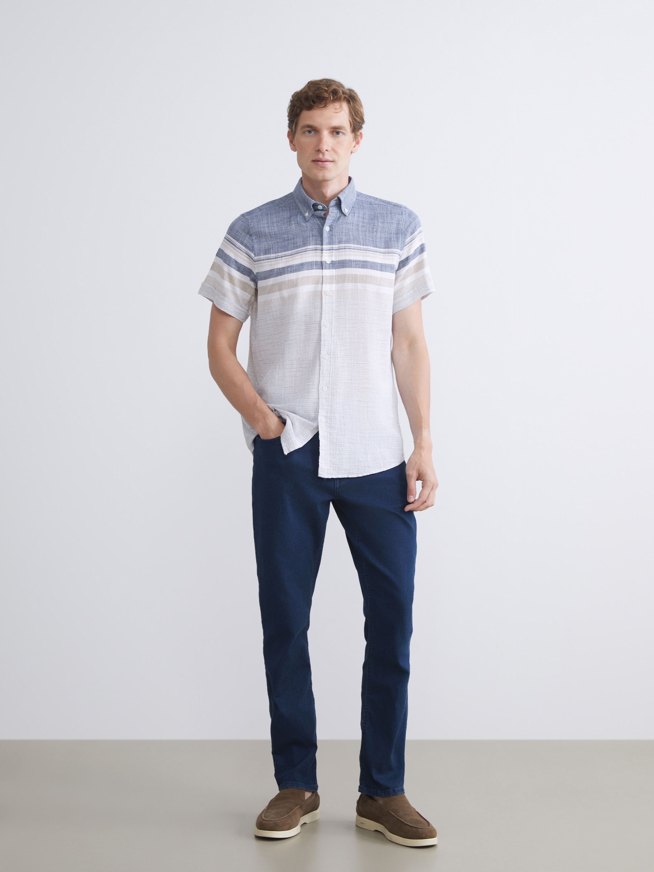 LCWAIKIKI Classic Regular Fit Kısa Kollu Çizgili Armürlü Erkek Gömlek görsel 3