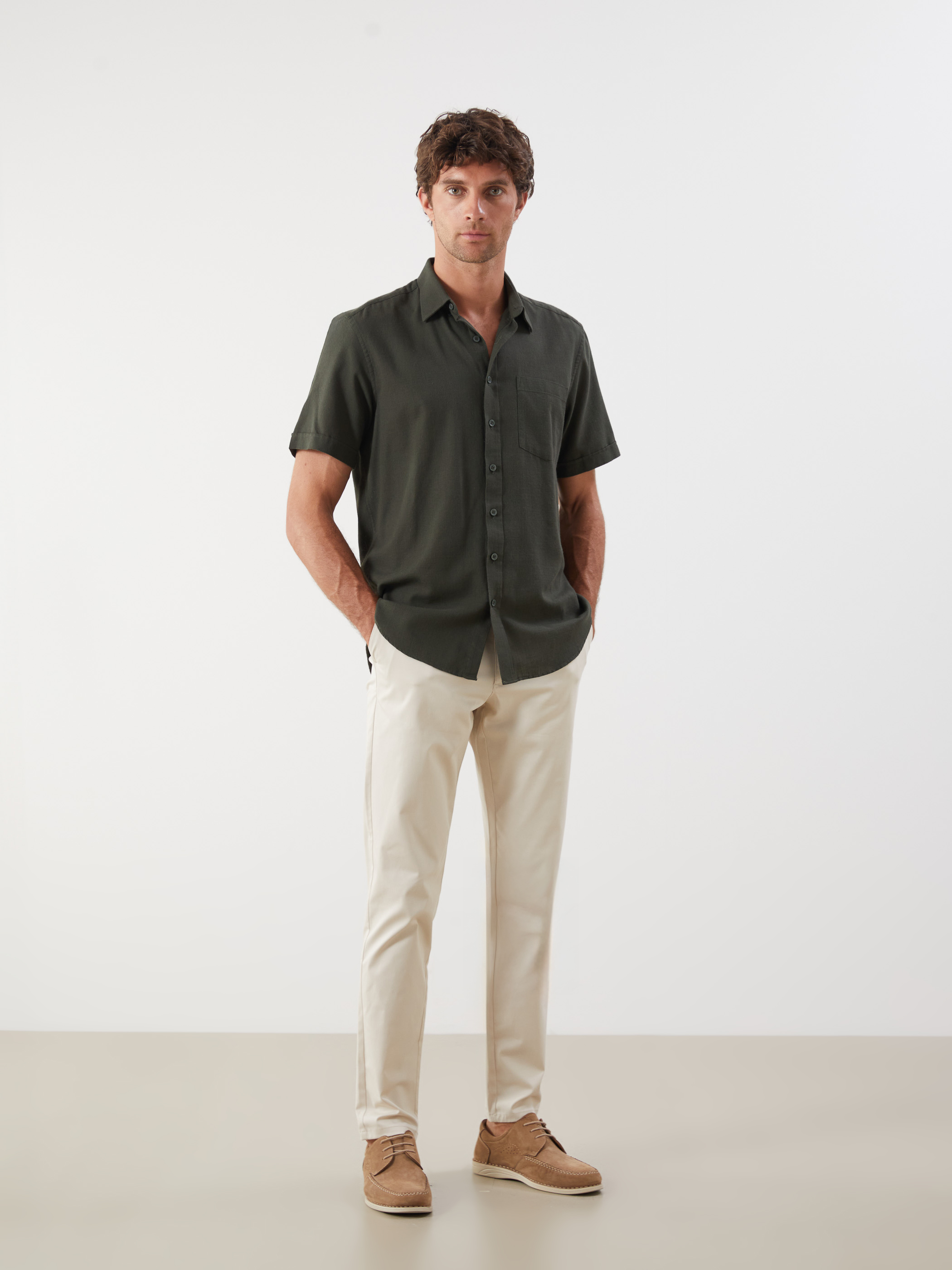 LCWAIKIKI Classic Regular Fit Kısa Kollu Armürlü Erkek Gömlek görsel 3