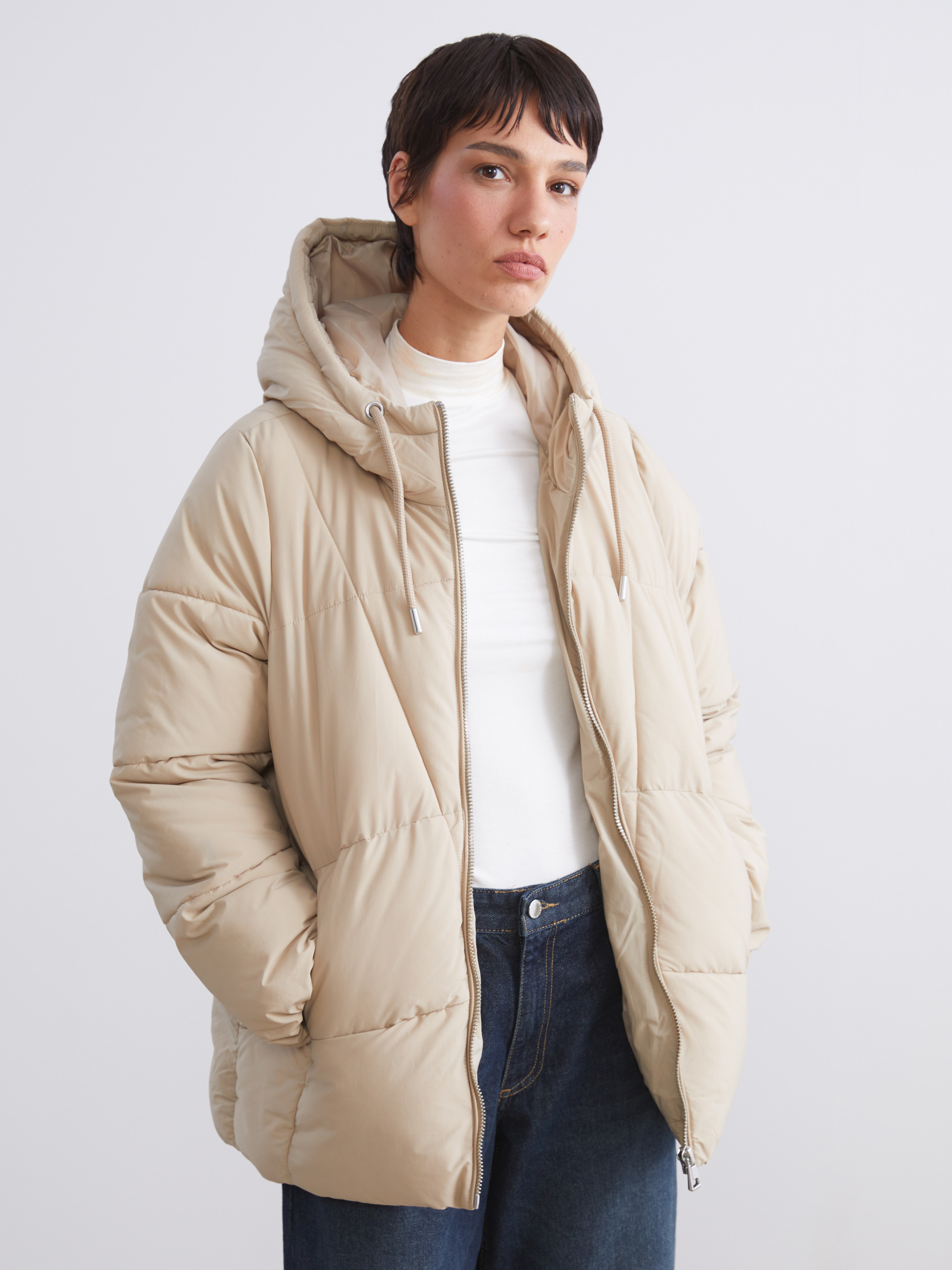 LCW Vision Kapüşonlu Oversize Kadın Şişme Mont