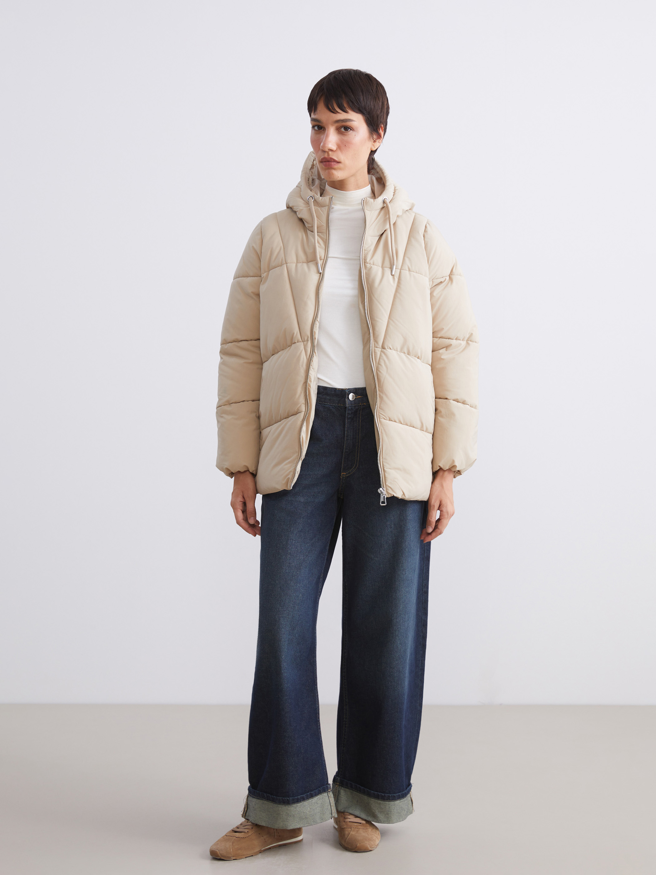 LCW Vision Kapüşonlu Oversize Kadın Şişme Mont görsel 2