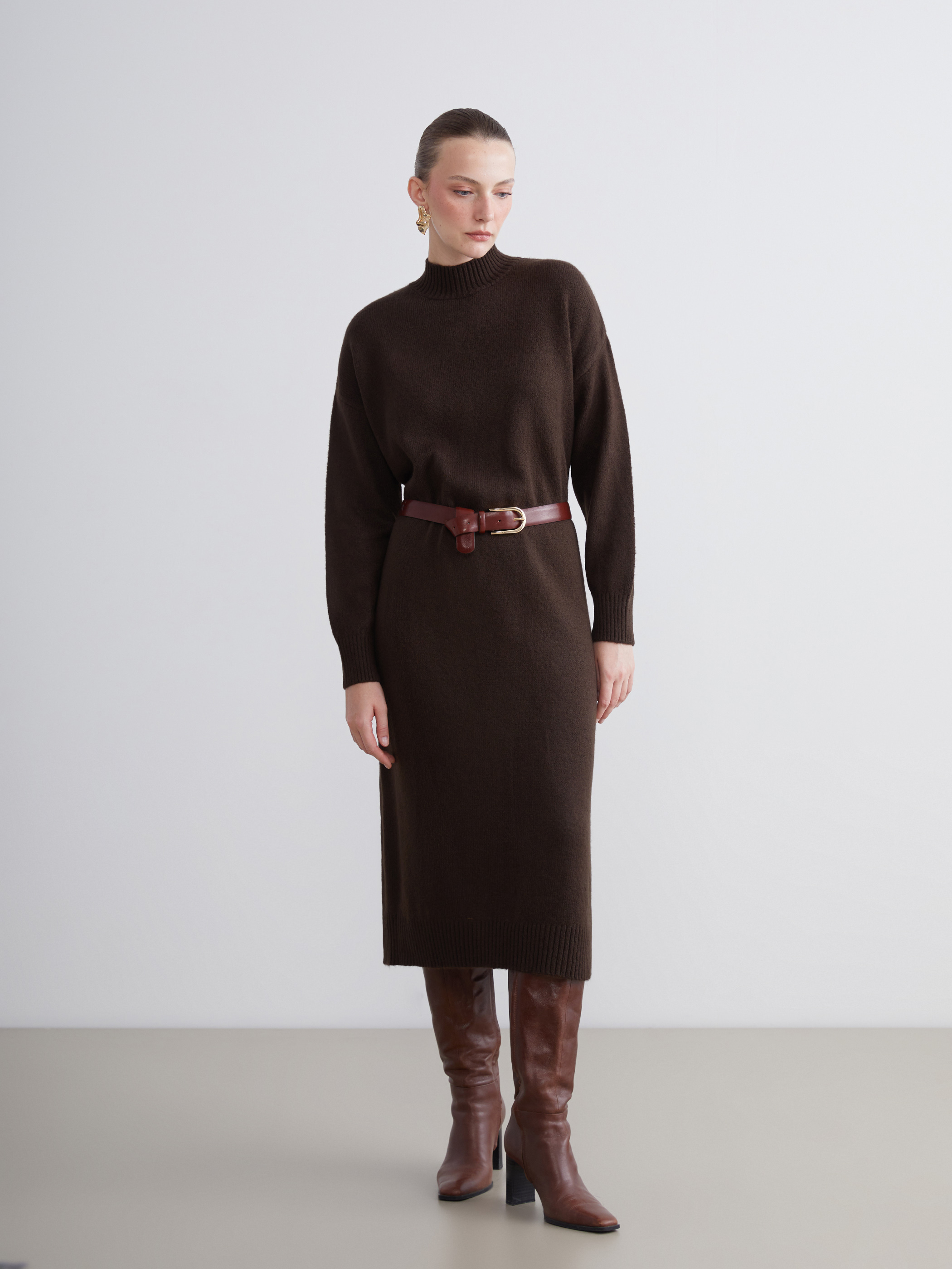 LCW Comfort Dik Yaka Triko Elbise