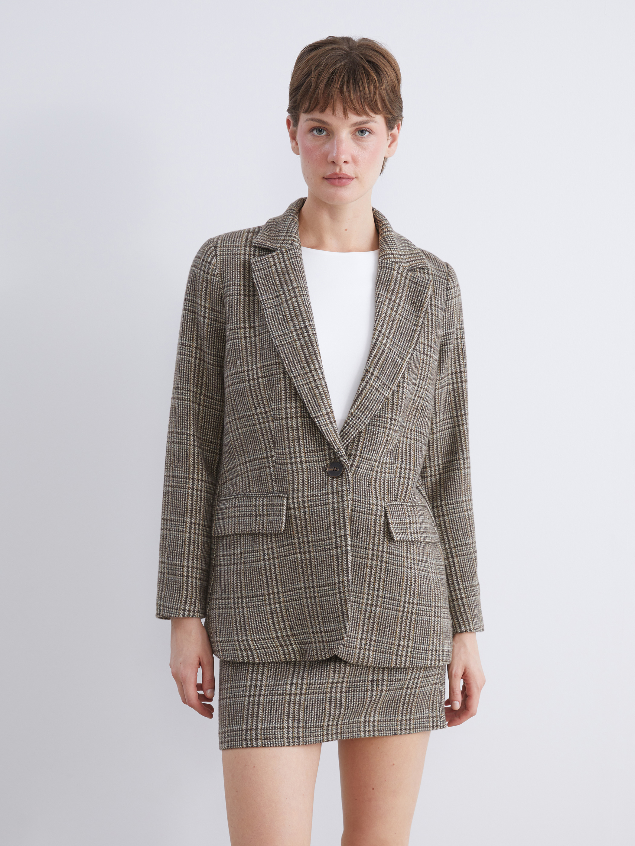 LCW Vision V Yaka Ekose Kadın Kaşe Blazer Ceket