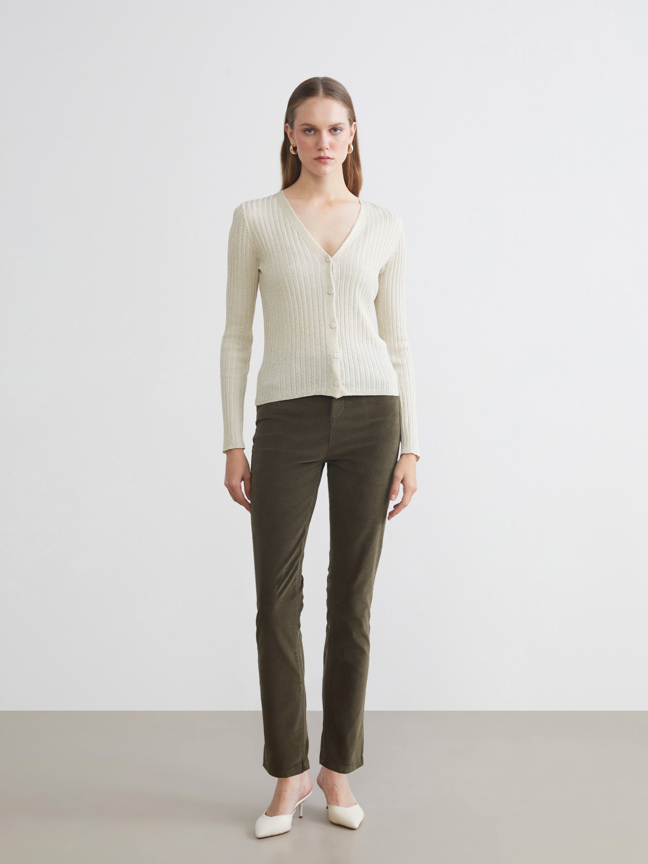 LCWAIKIKI Classic Dar Fit Kadife Kadın Pantolon