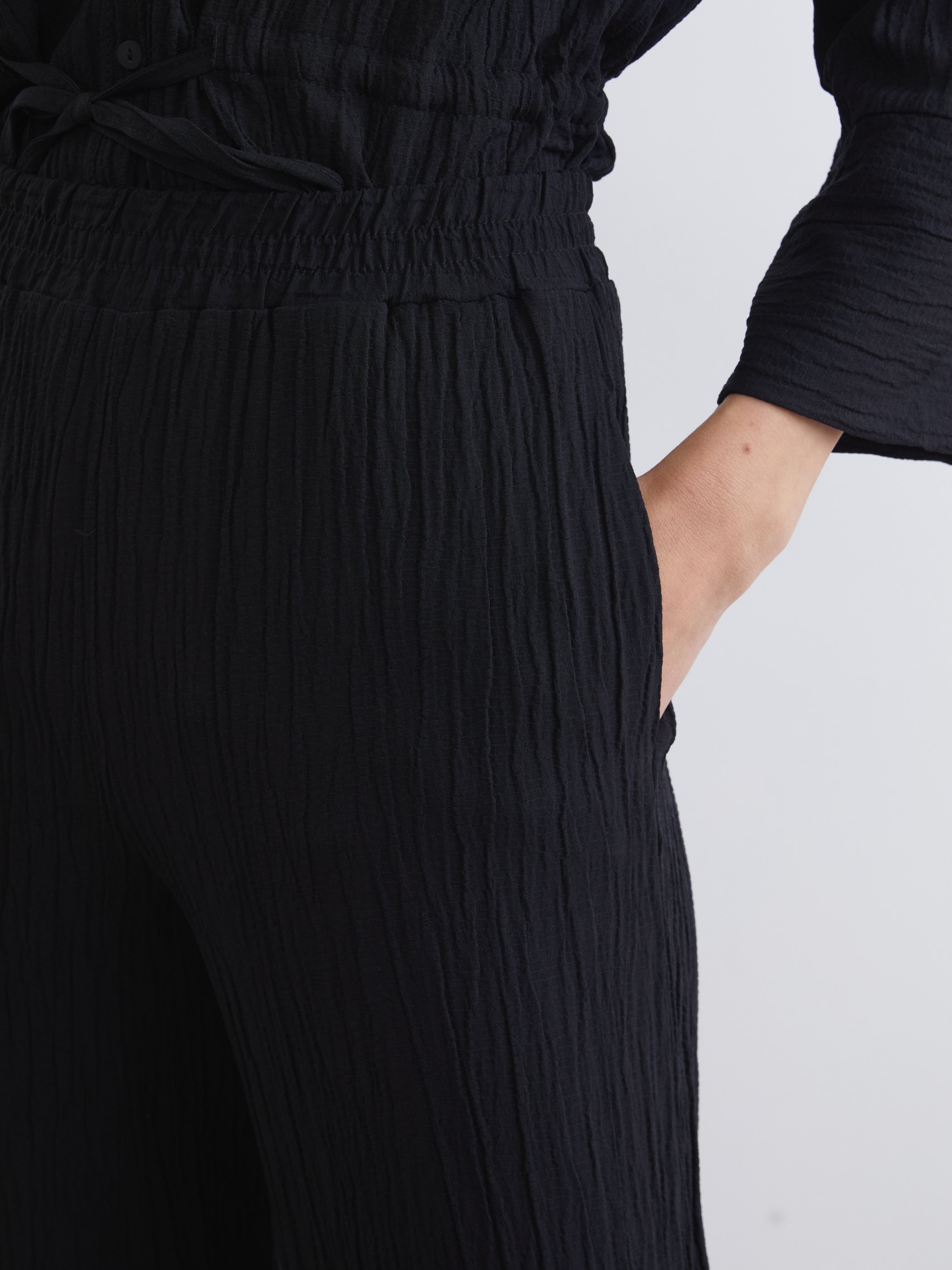 LCWAIKIKI Classic Beli Lastikli Dokulu Geniş Paça Kadın Pantolon görsel 4