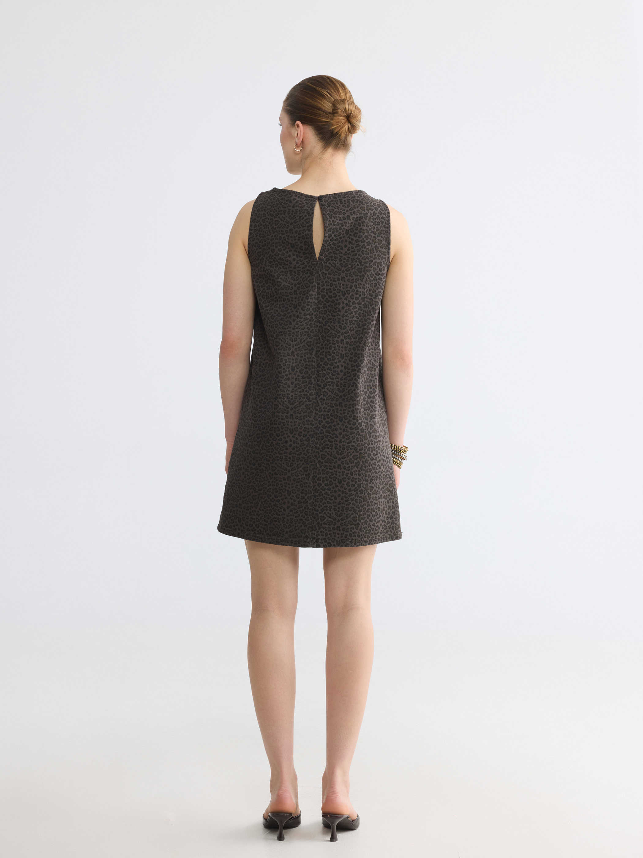 LCW Comfort Leopar Desenli Mini Jean Elbise görsel 3