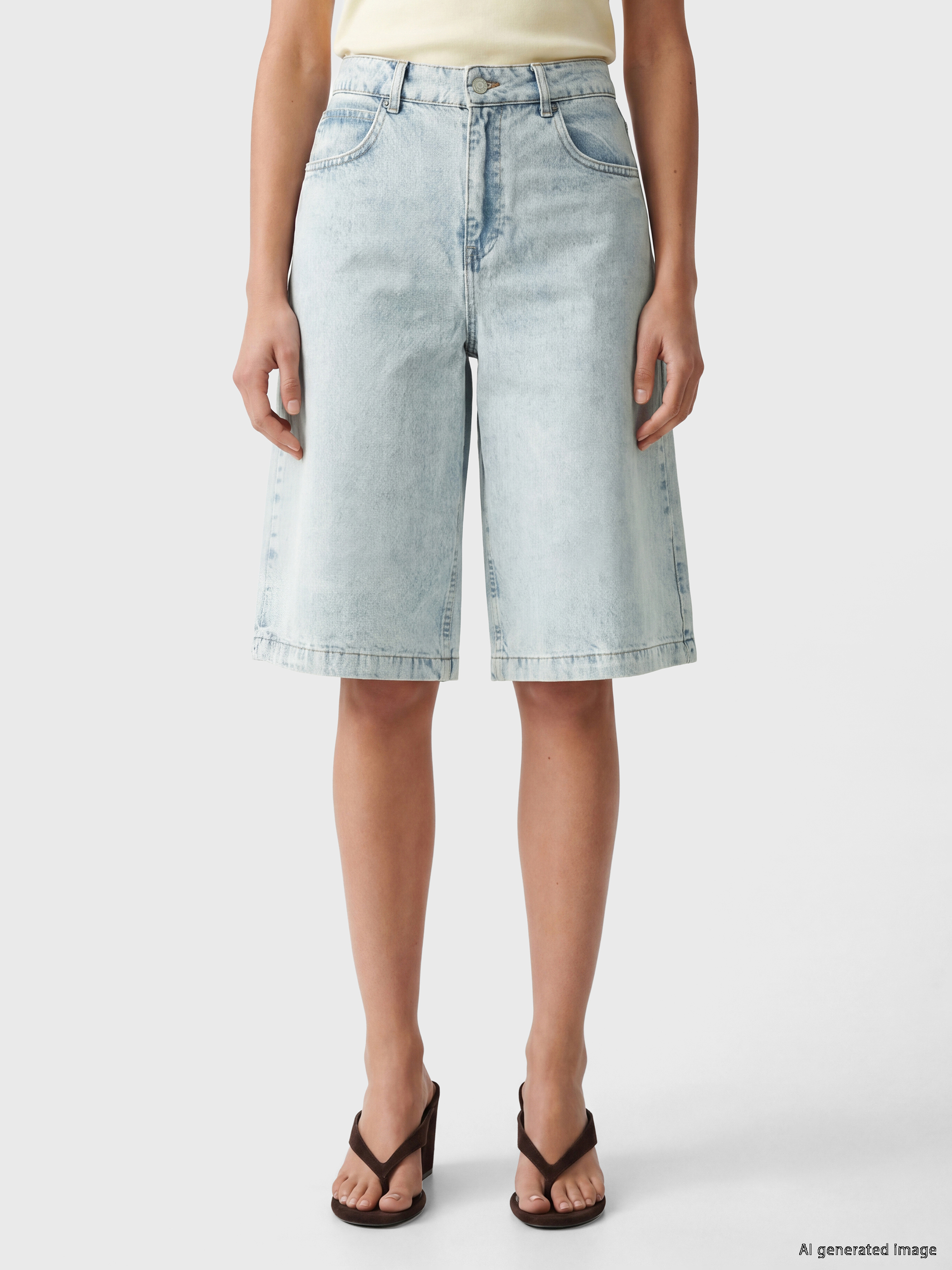 LCW Jeans Yüksek Bel Bermuda Fit Kadın Jean Şortolon görsel 2