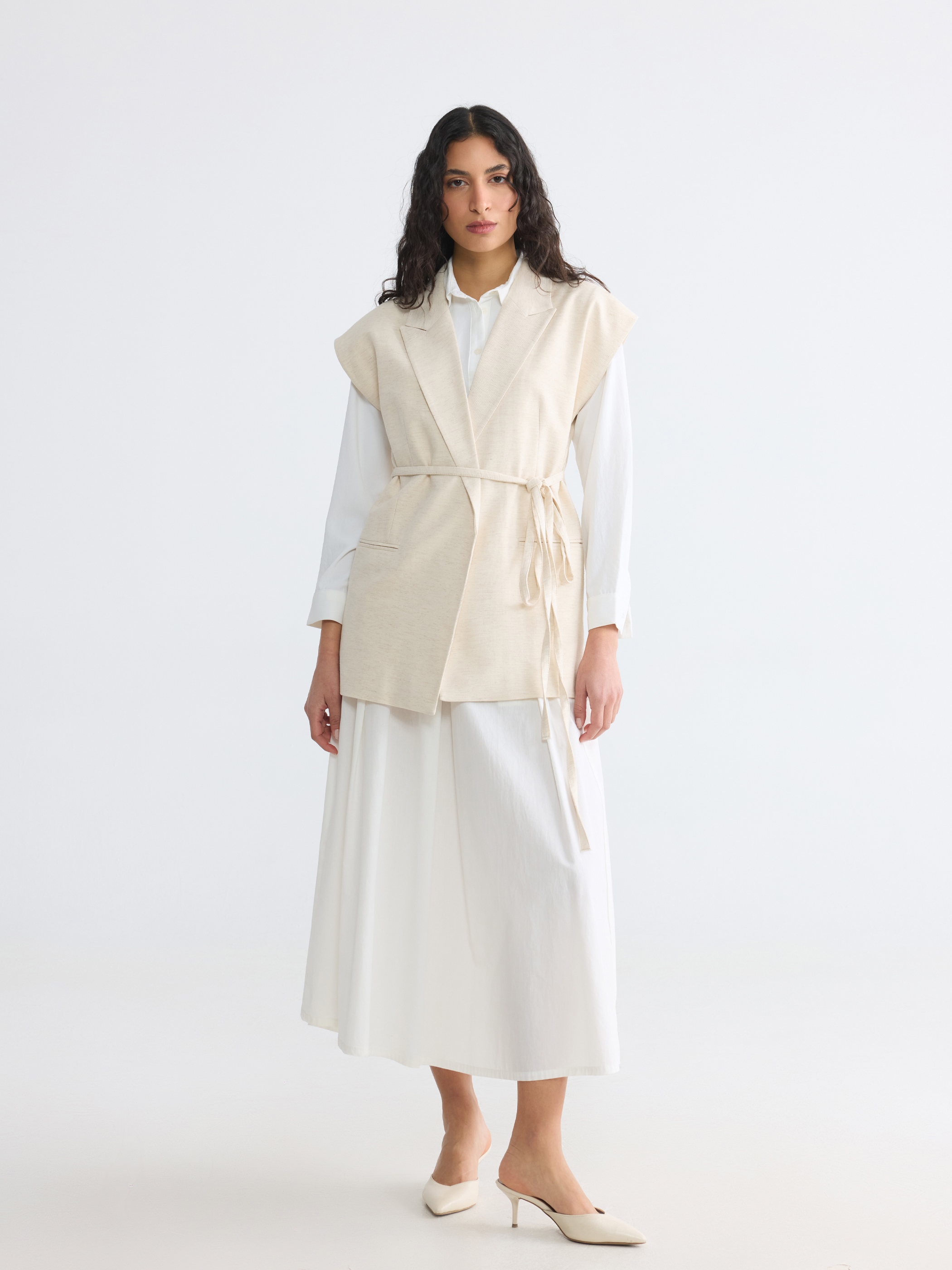 LCW Modest Keten Karışımlı Beli Kuşaklı Kadın Klasik Yelek görsel 2