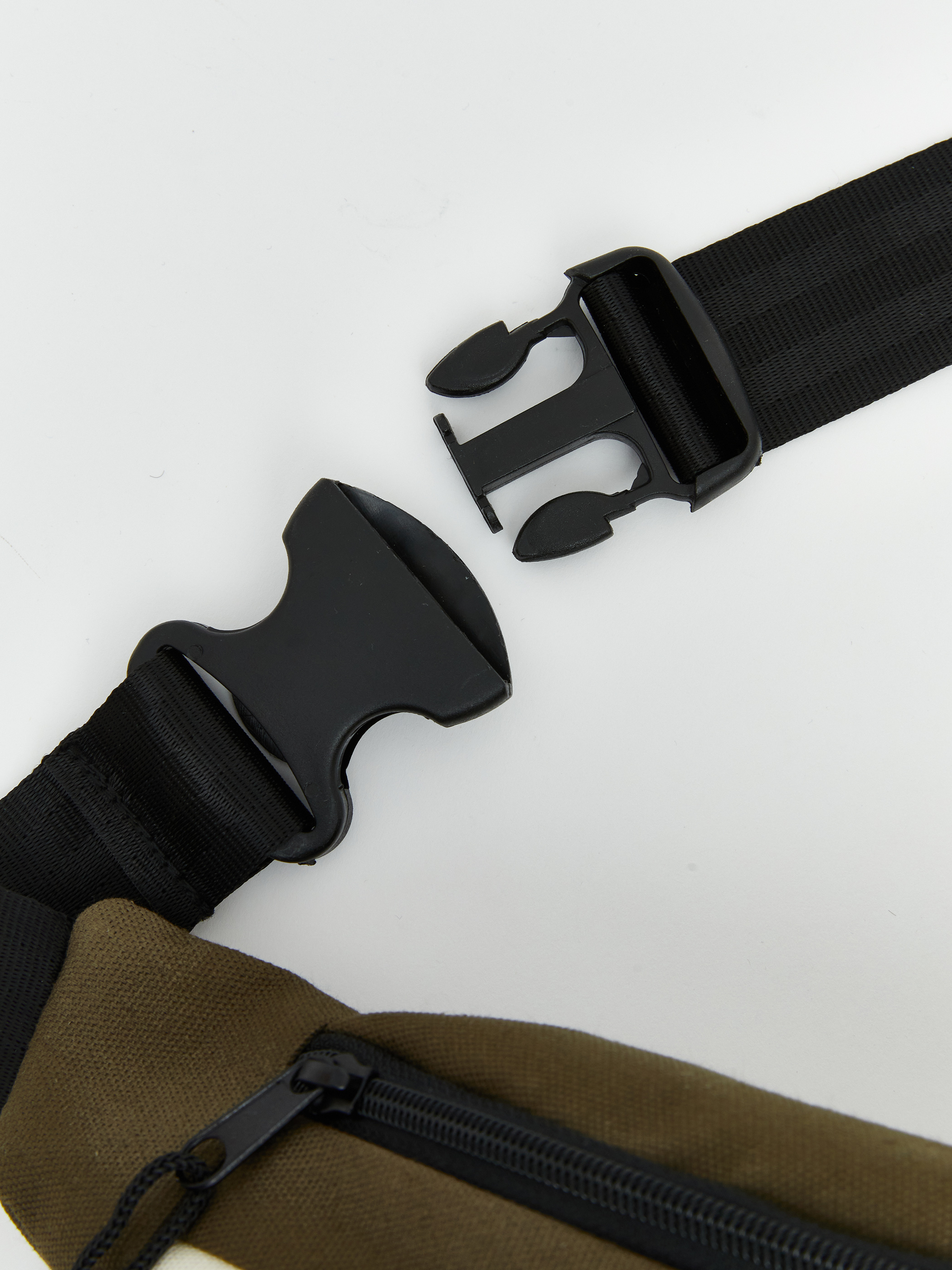 LCW ACCESSORIES Ayarlanabilir Askılı Erkek Göğüs Çantası görsel 3