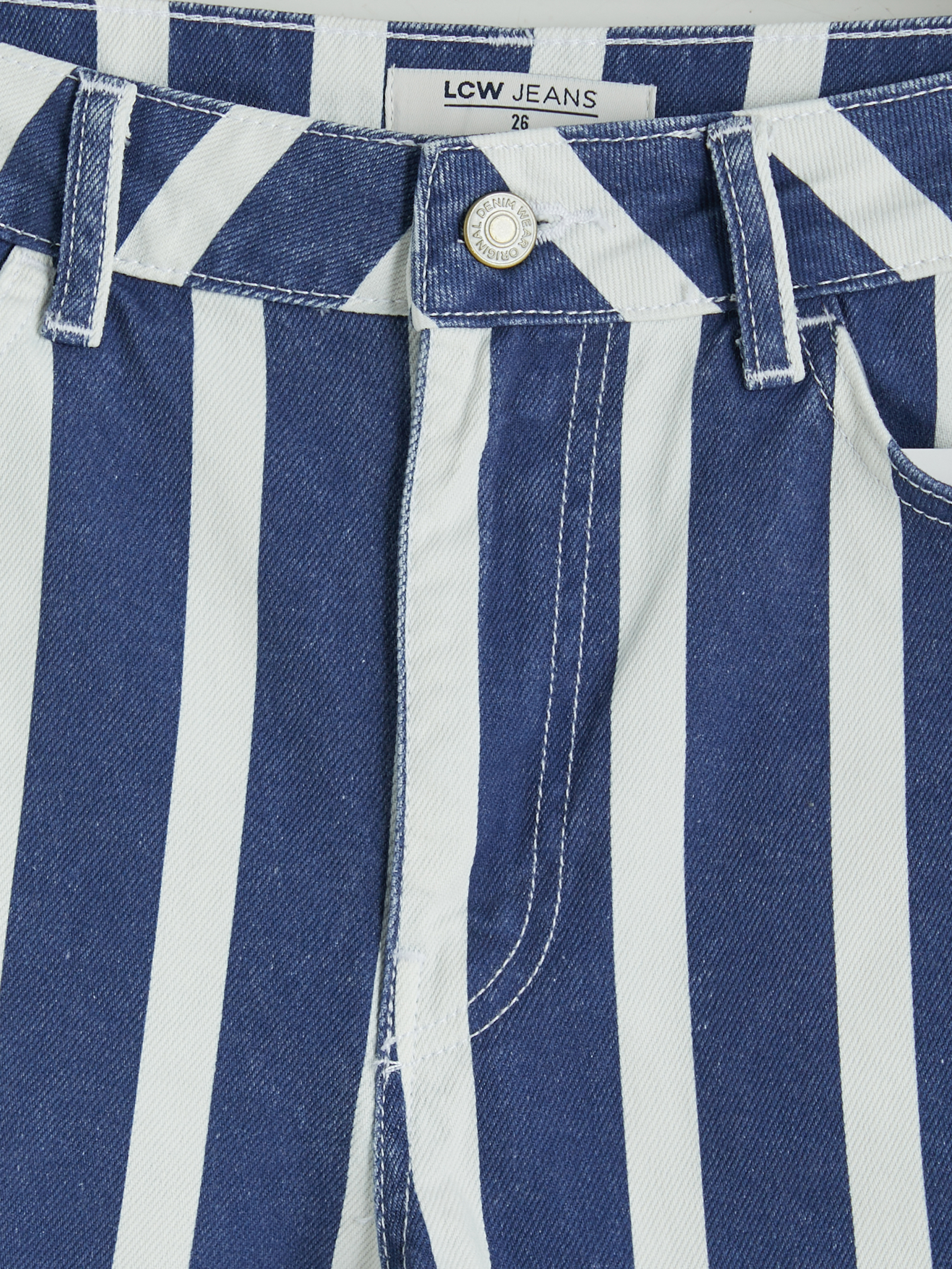 LCW Jeans Bermuda Fit Çizgili Kadın Jean Şort görsel 6