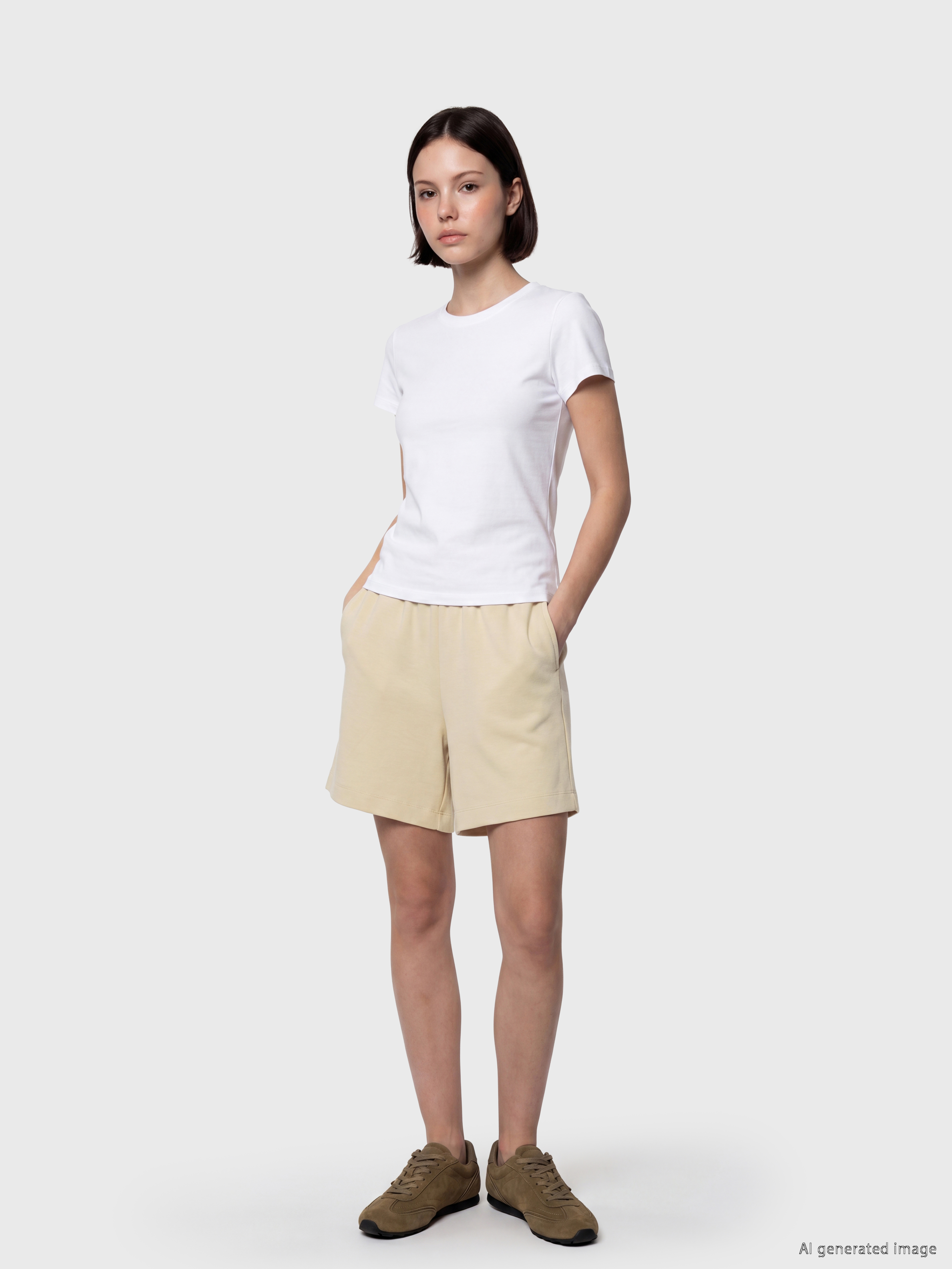 LCW Petite Beli Lastikli Soft Touch Kadın Şort