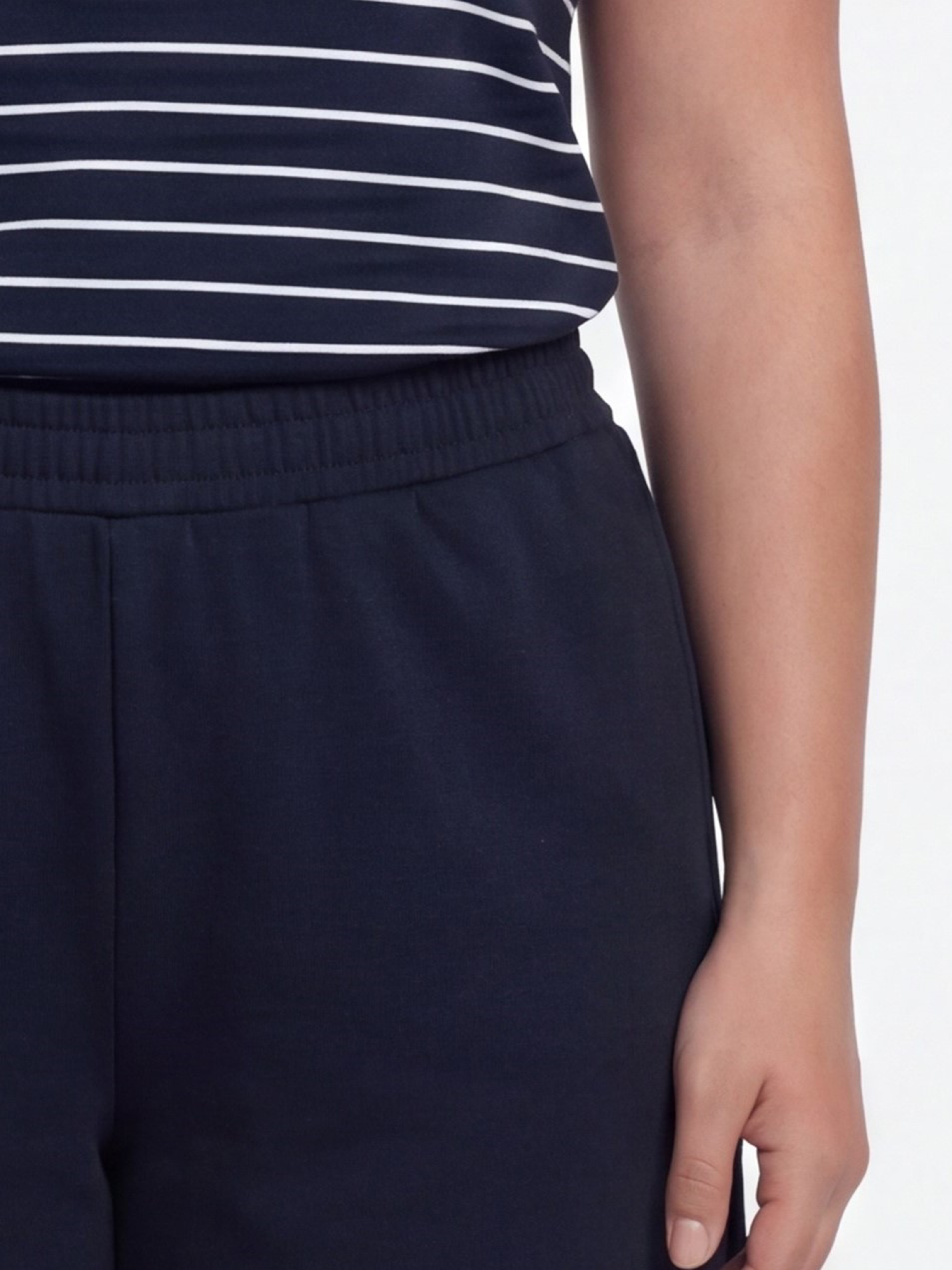 LCW Petite Beli Lastikli Soft Touch Kadın Şort görsel 7