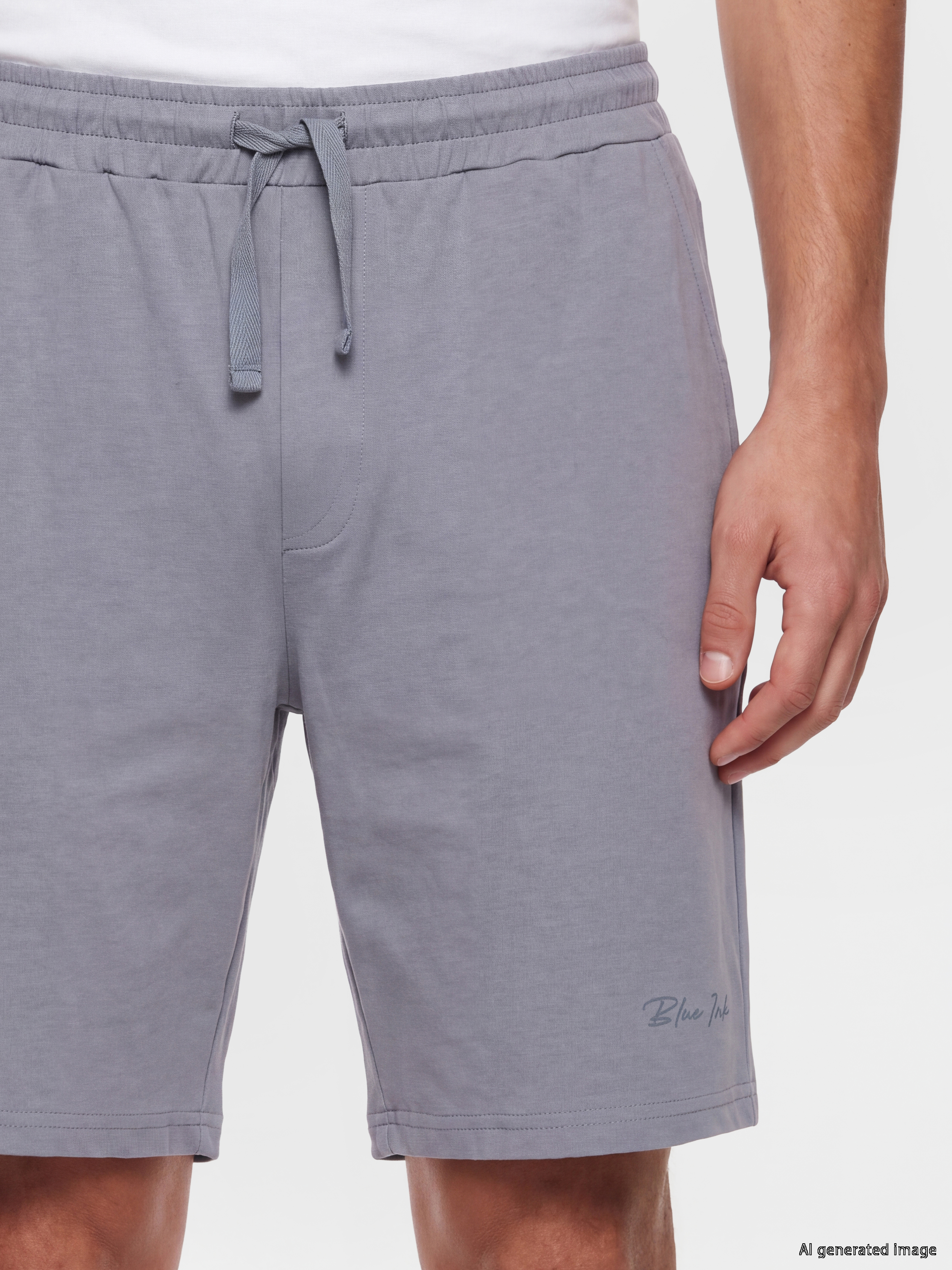 LC WAIKIKI Slim Fit Erkek Şort görsel 3