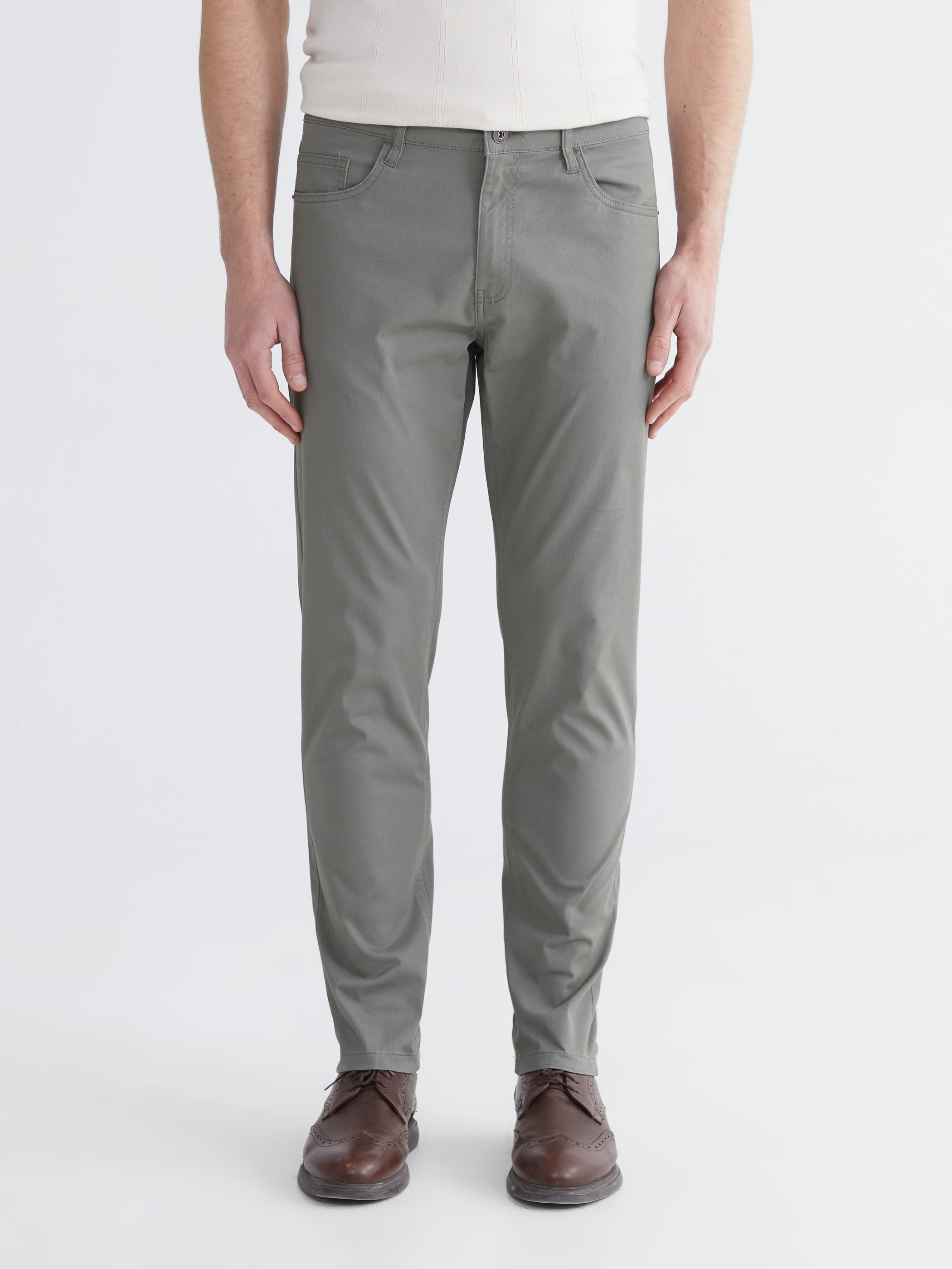 LCWAIKIKI Classic Dar Kalıp Gabardin Erkek Chino Pantolon görsel 2