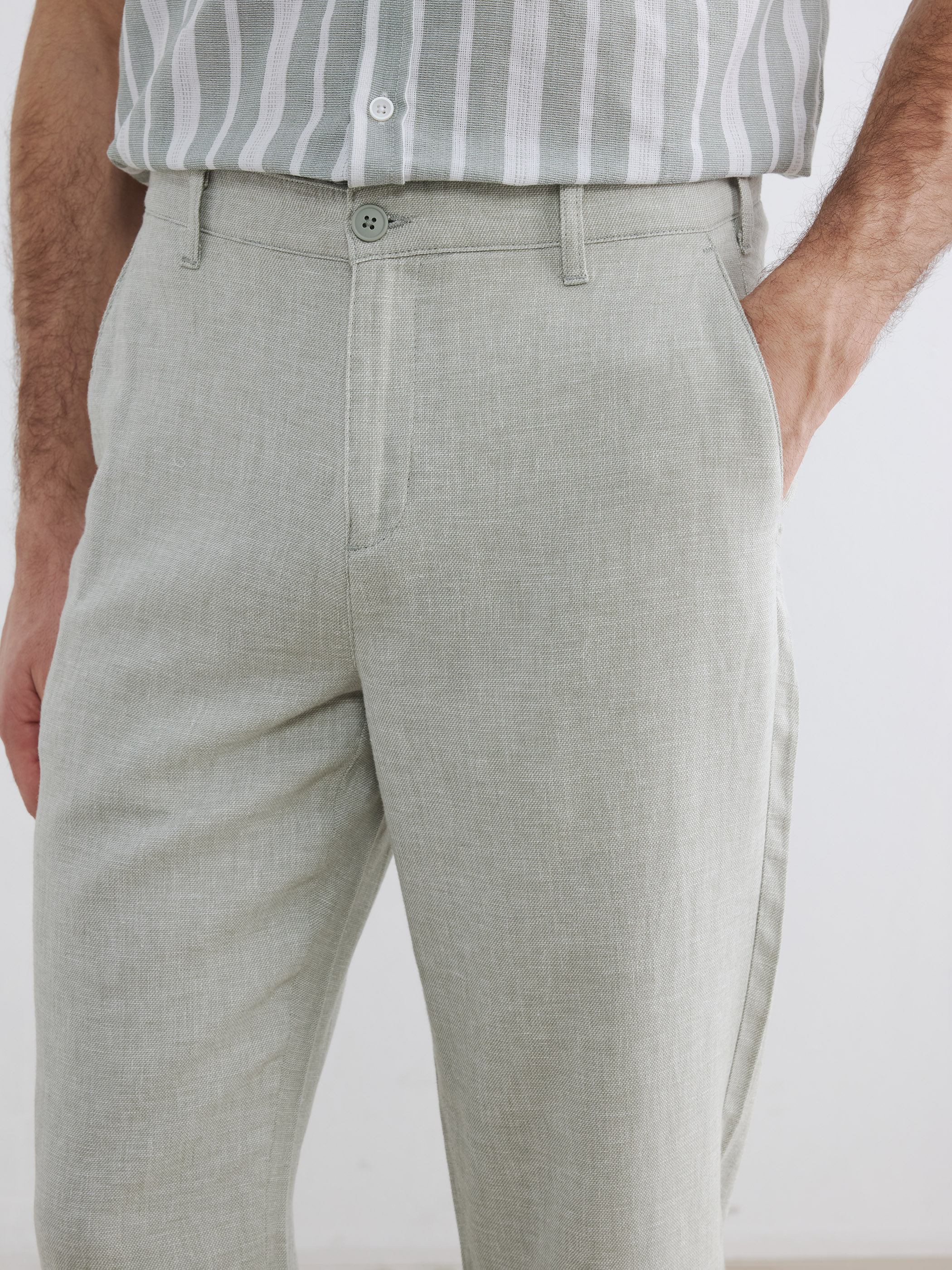 LCWAIKIKI Classic Regular Fit Keten Karışımlı Erkek Chino Pantolon görsel 4