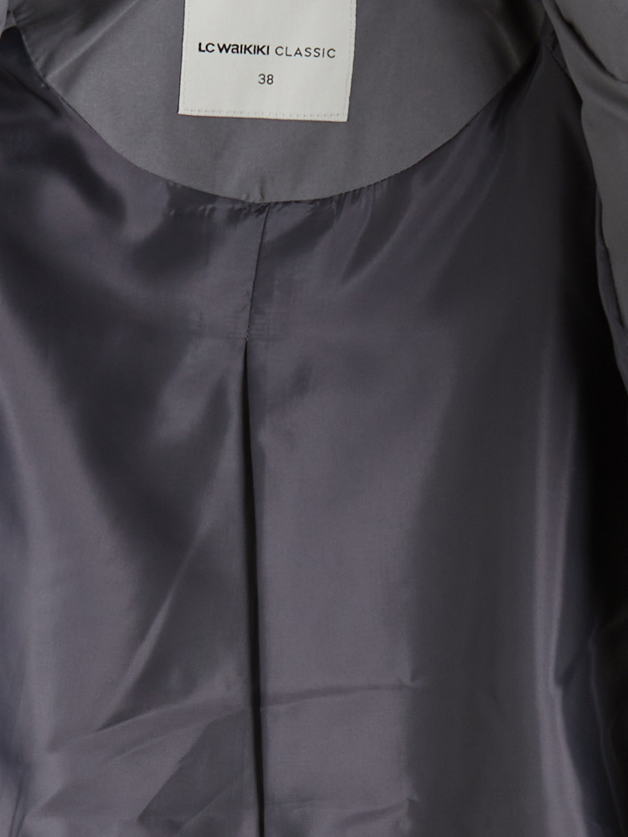 LCWAIKIKI Classic Kruvaze Yaka Oversize Kadın Trençkot görsel 7