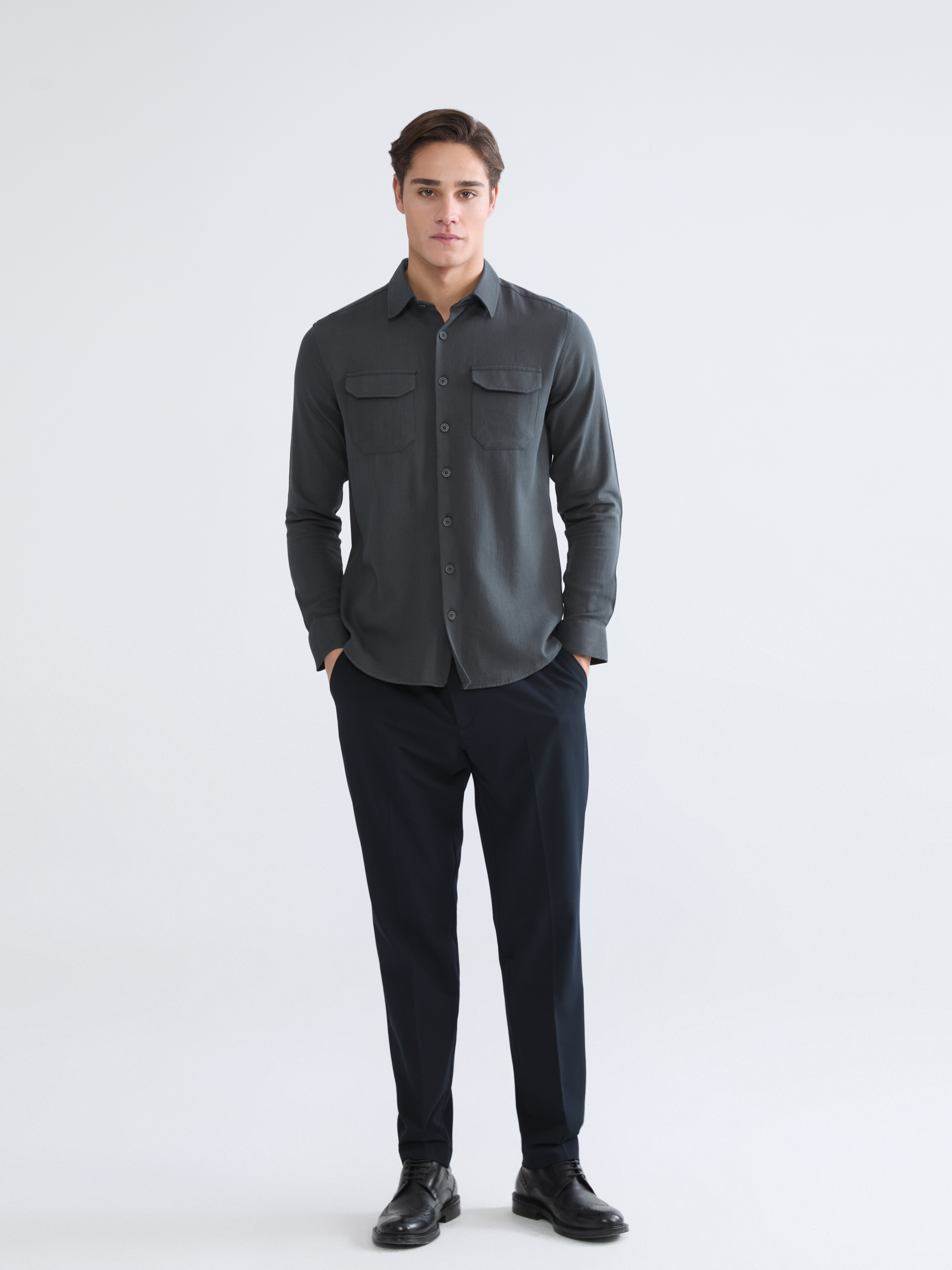 LCWAIKIKI Classic Regular Fit Keten Karışım Erkek Gömlek görsel 2