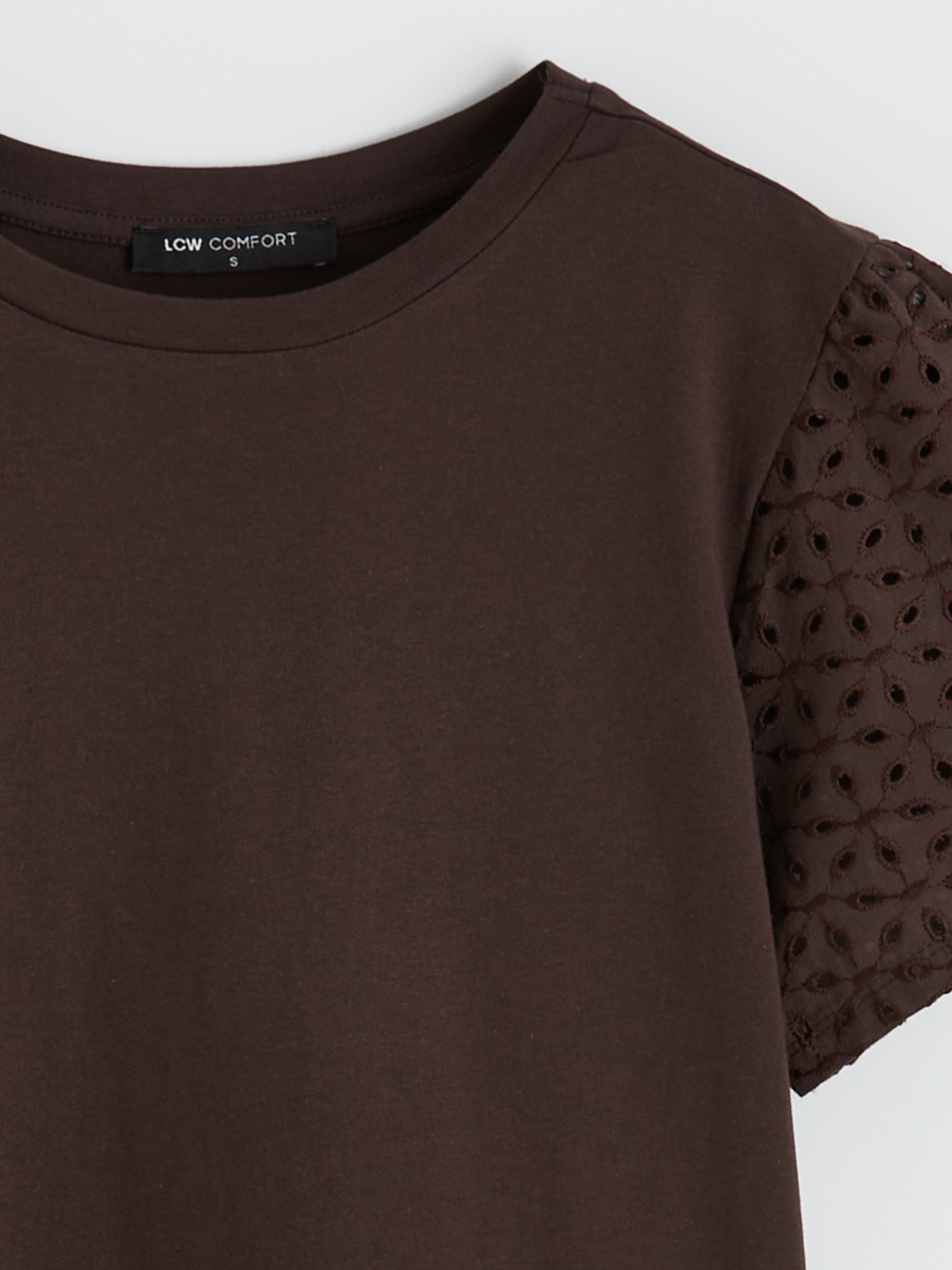 LCW Comfort Bisiklet Yaka Brode Detaylı Bluz görsel 6