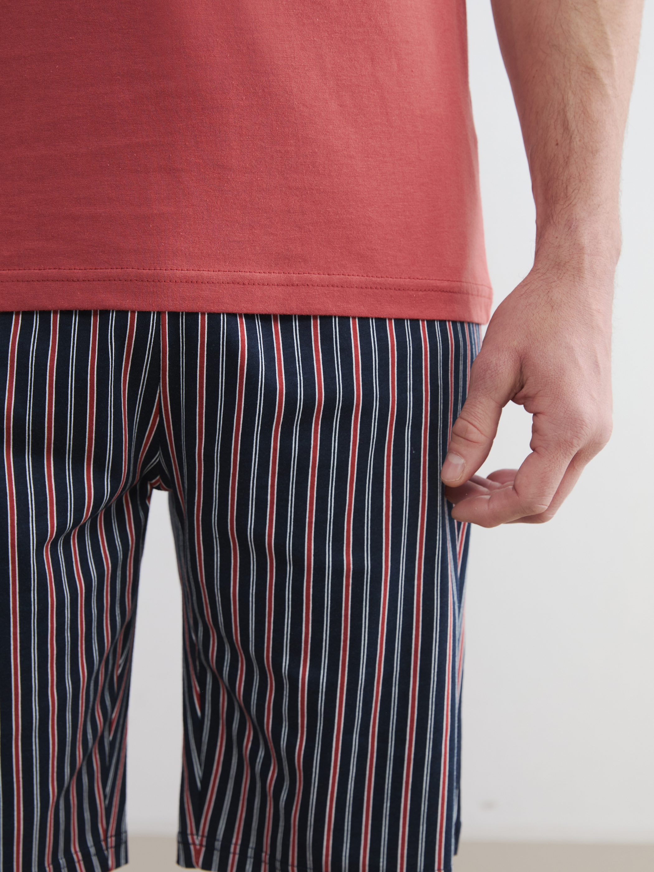 LC WAIKIKI Standart Kalıp Erkek Şortlu Pijama Takımı görsel 3