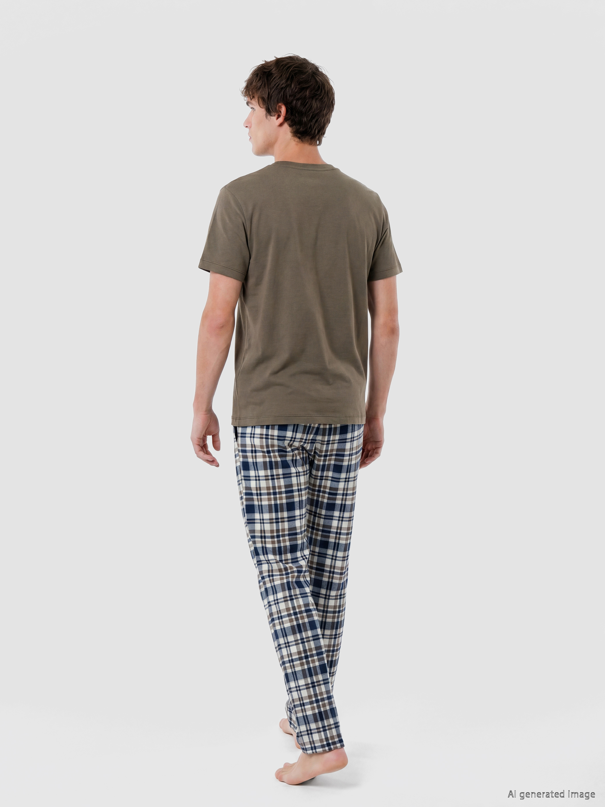 LC WAIKIKI Regular Fit Ekose Erkek Pijama Takımı görsel 4