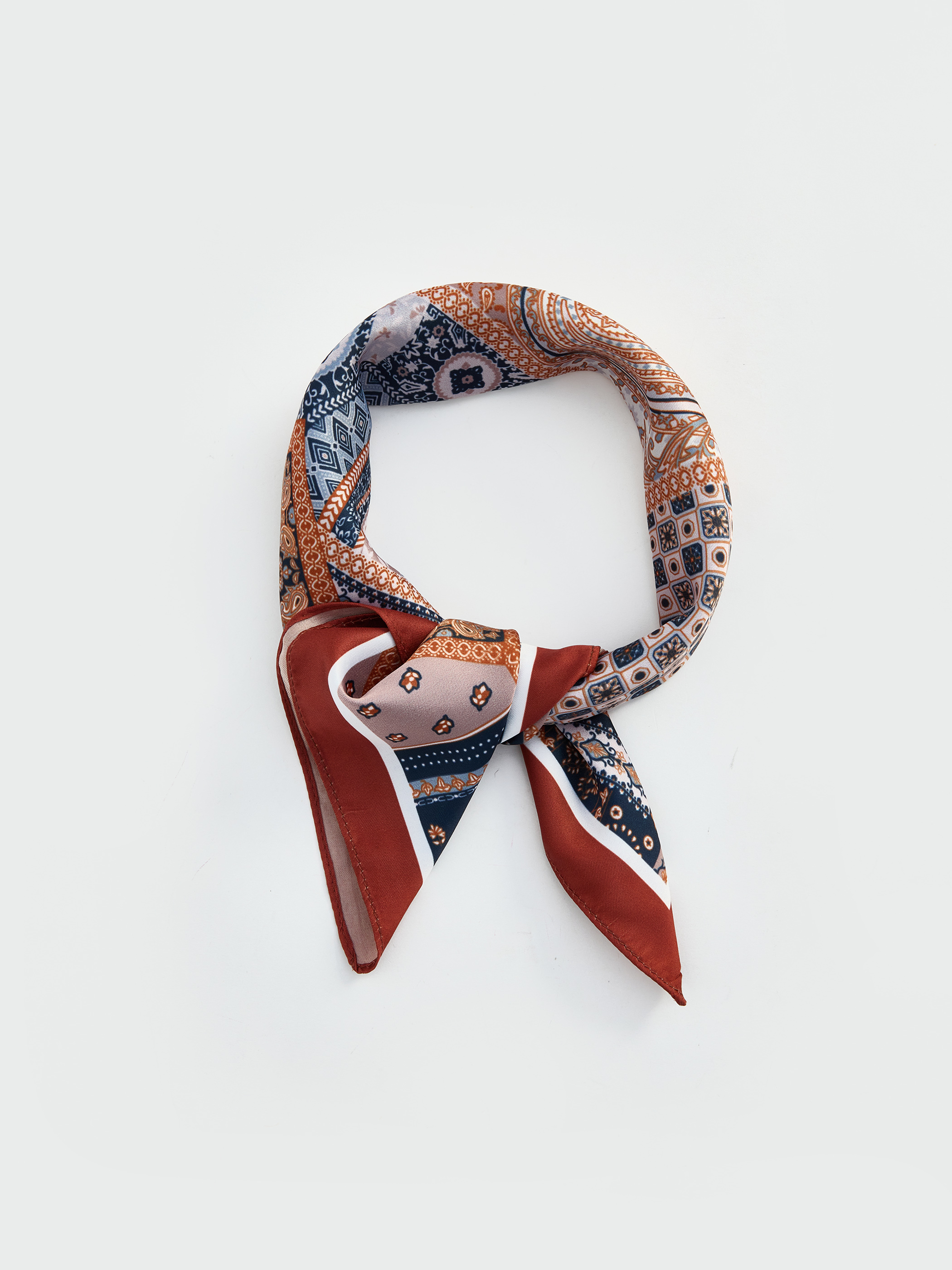 LCW ACCESSORIES Desenli Kadın Bandana görsel 3