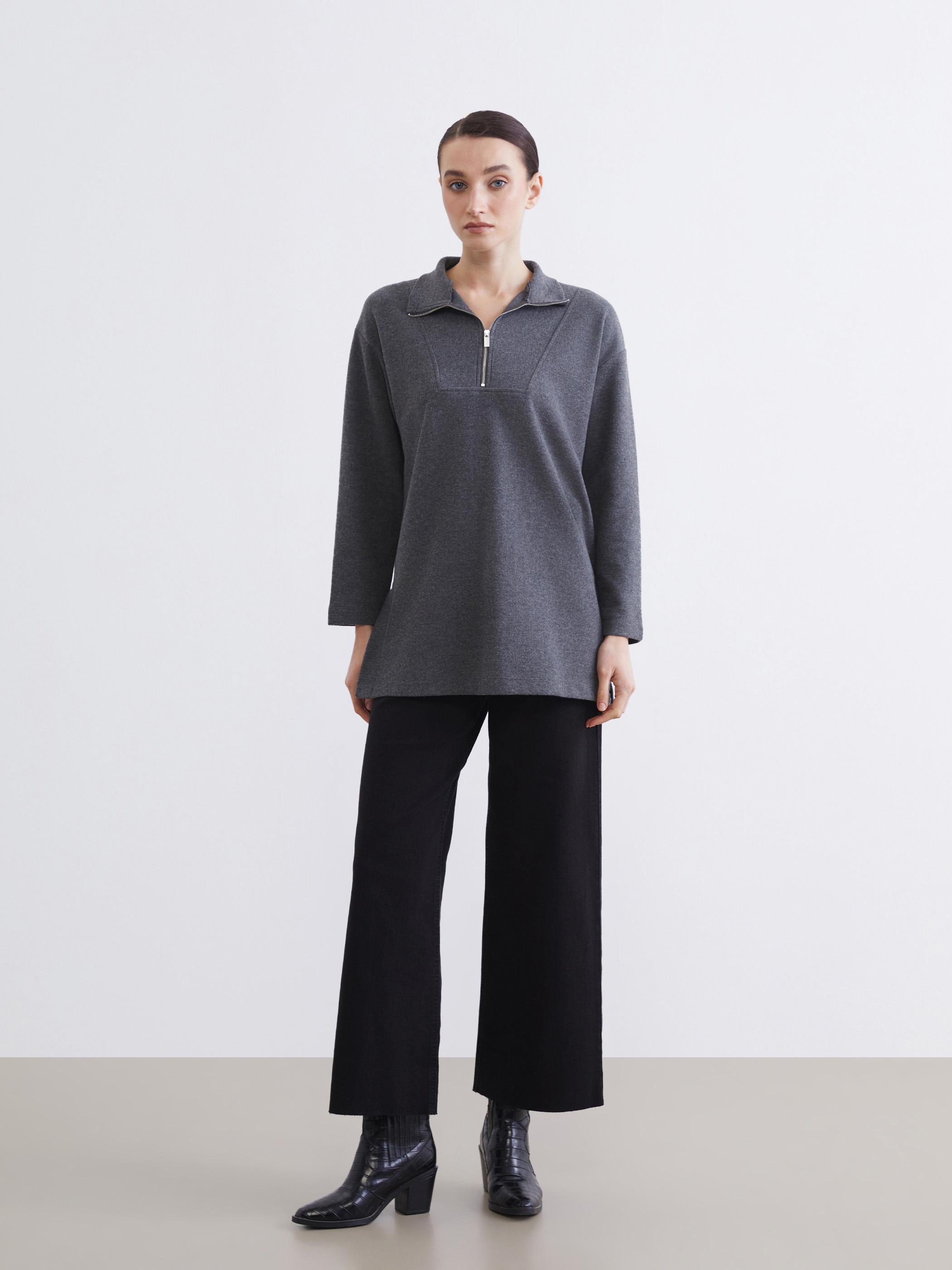 LCW Modest Dik Yaka Kadın Sweatshirt Tunik görsel 2
