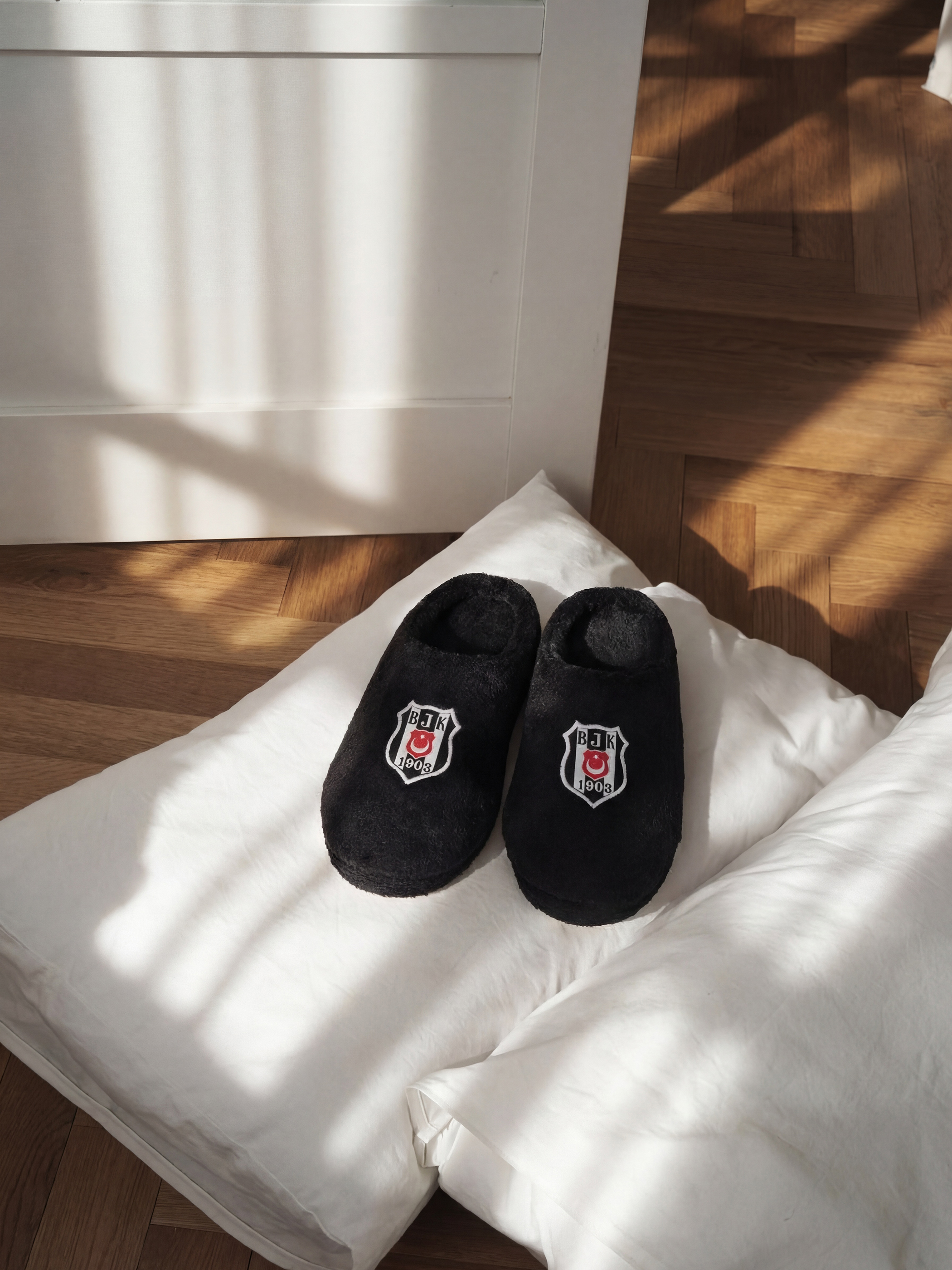 LCW HOME Beşiktaş Nakışlı Ev Terliği