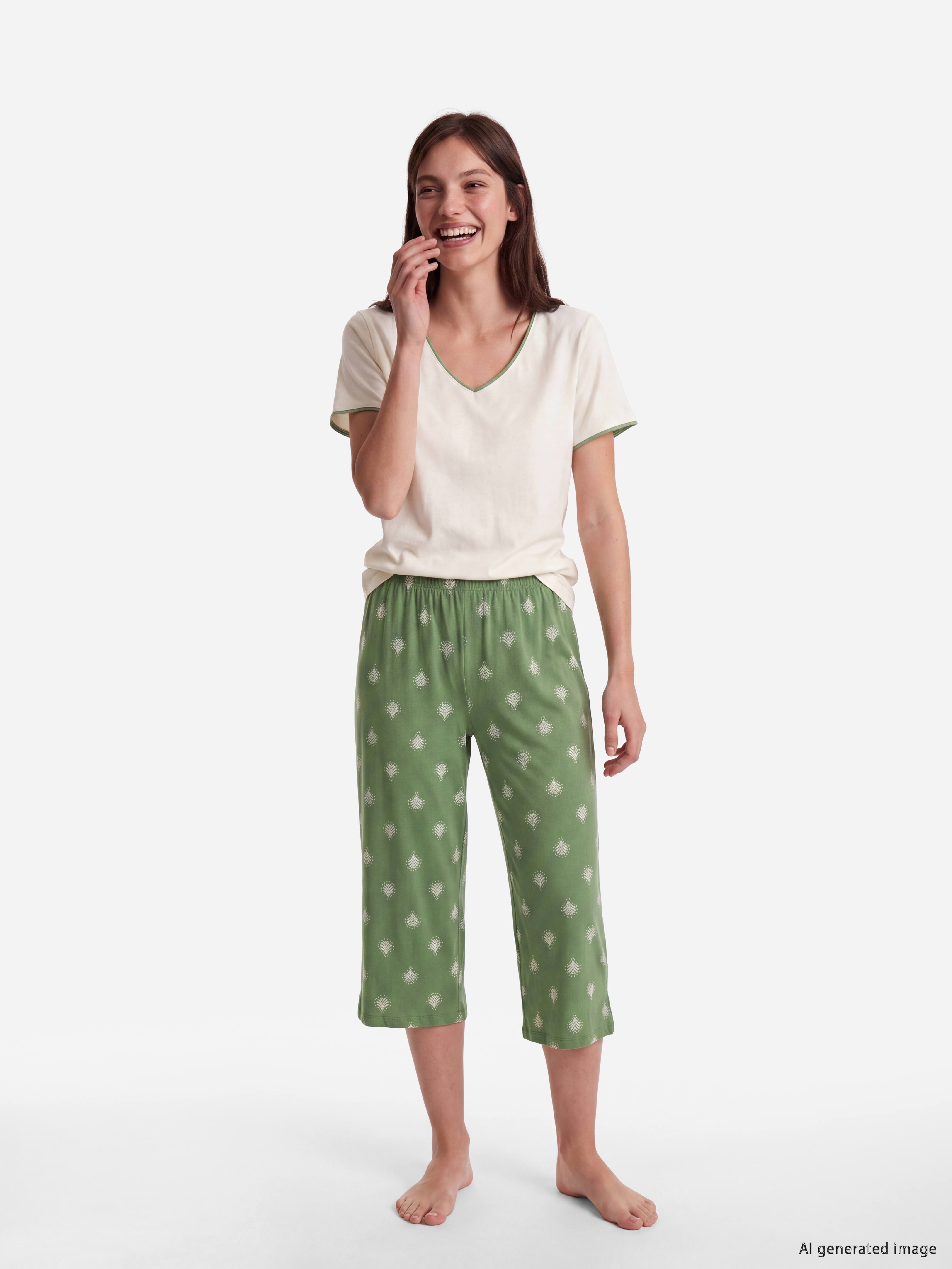 LCW DREAM V Yaka Kadın Kaprili Pijama Takımı görsel 2