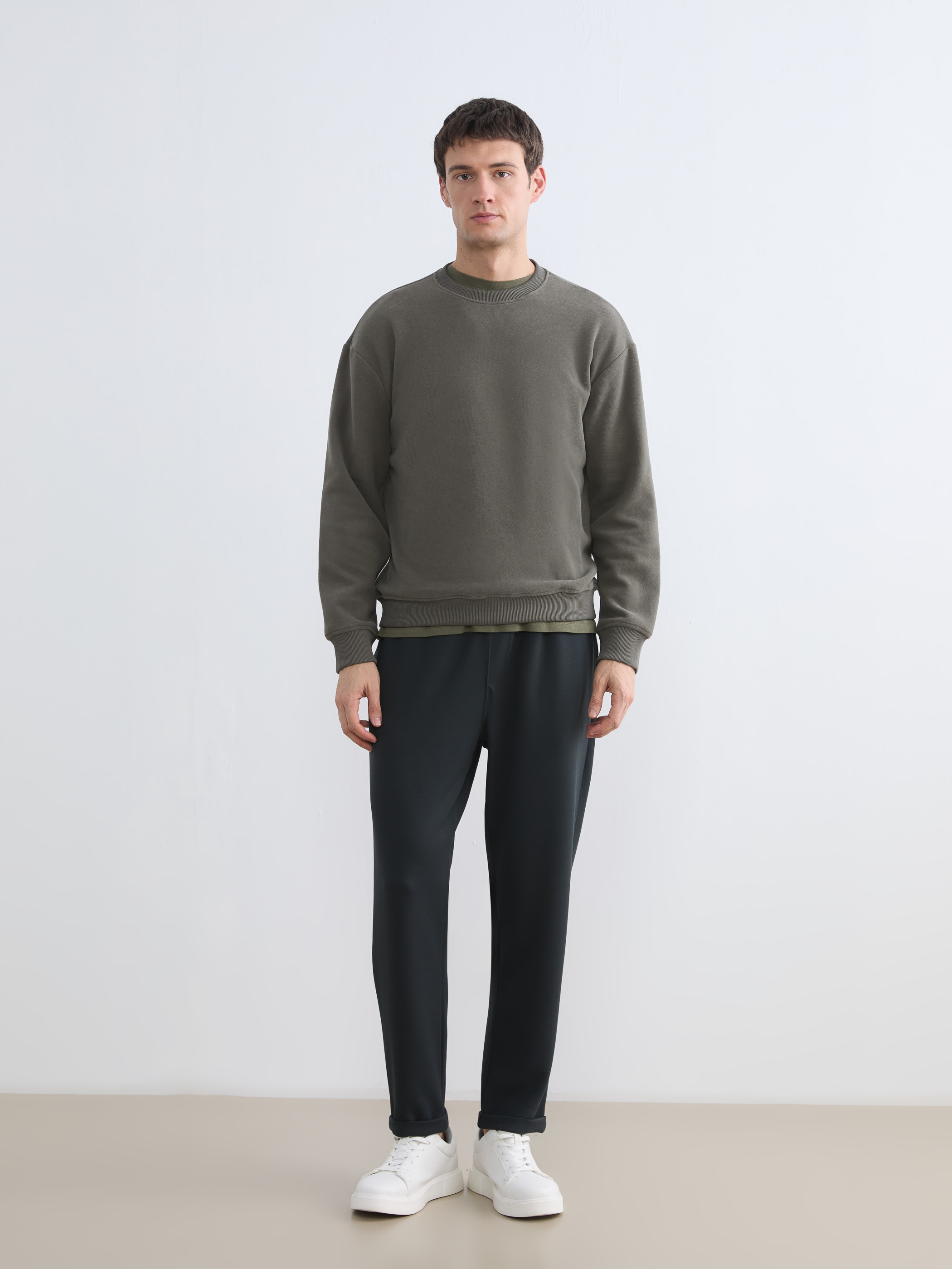 LCW Vision Bisiklet Yaka Erkek Sweatshirt görsel 2