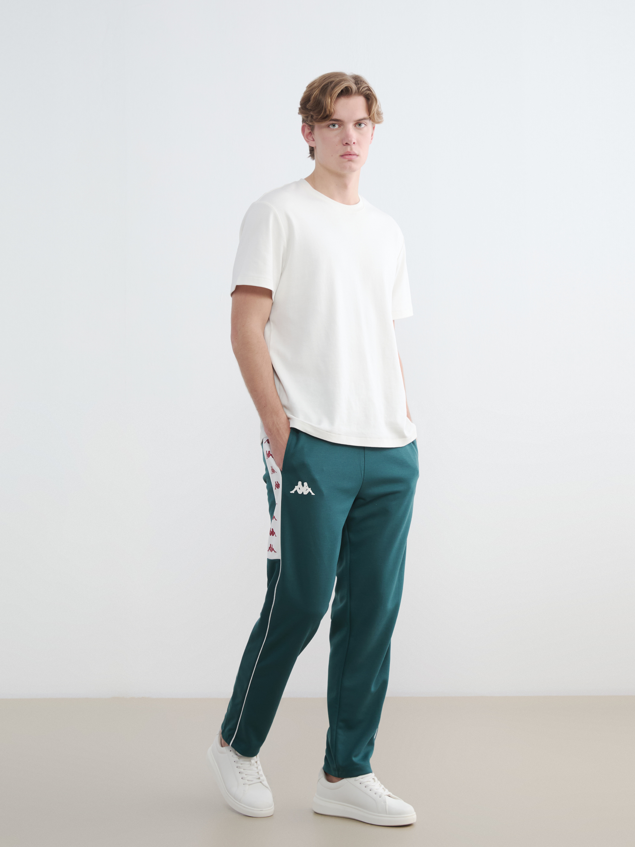Kappa LC WAIKIKI Rahat Kalıp Şeritli Unisex Eşofman Altı görsel 4