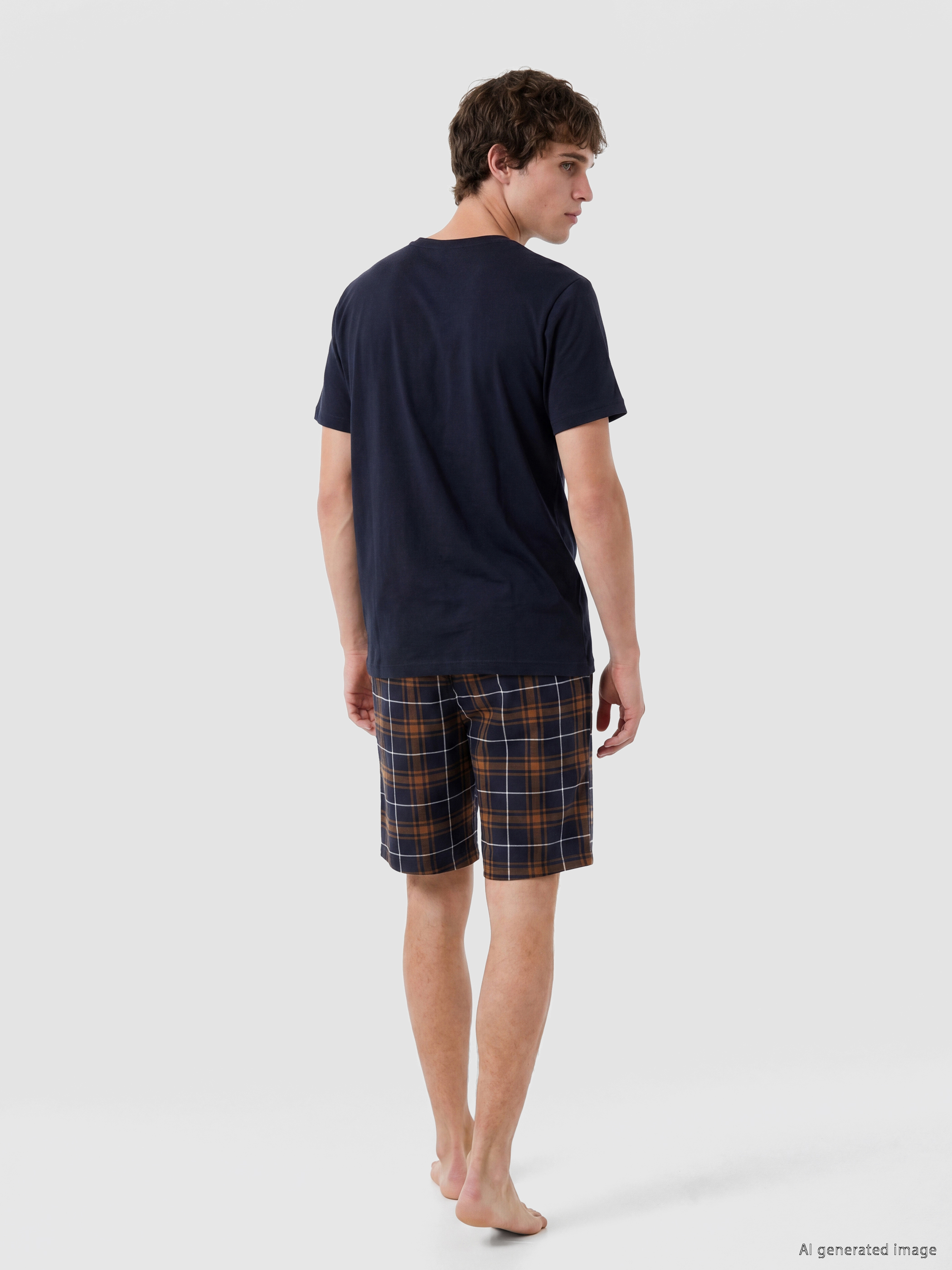 LC WAIKIKI Standart Kalıp Ekose Erkek Şortlu Pijama Takımı görsel 4