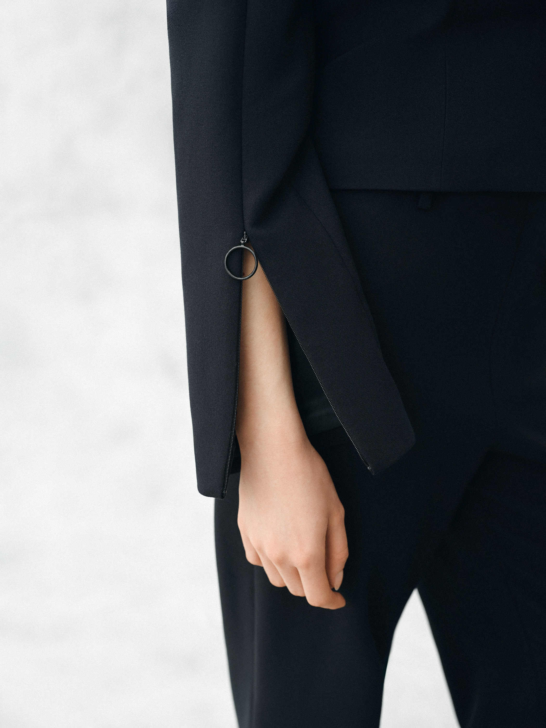 LCW Limitless Kolay Giyilebilir Koldan Fermuarlı Kadın Crop Blazer Ceket görsel 3