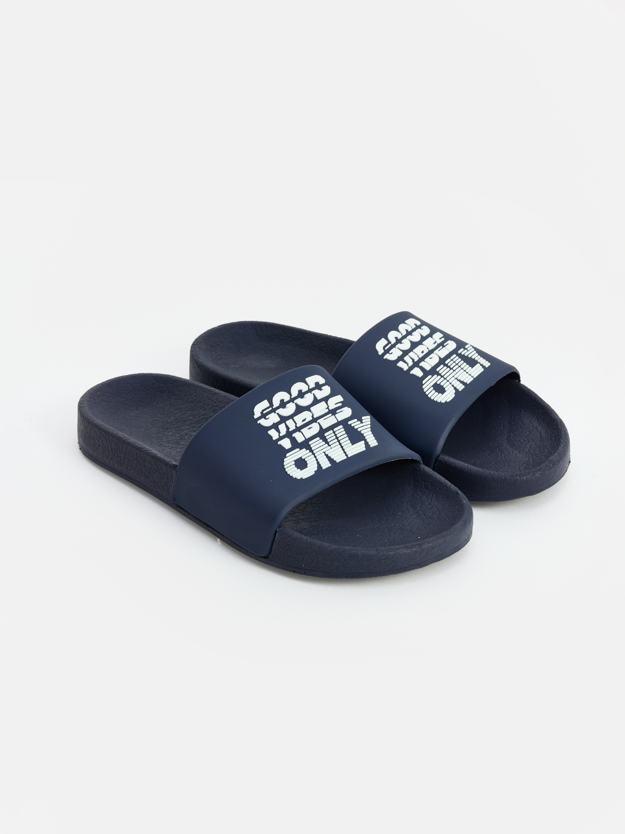 LCW STEPS Slogan Baskılı Erkek Terlik