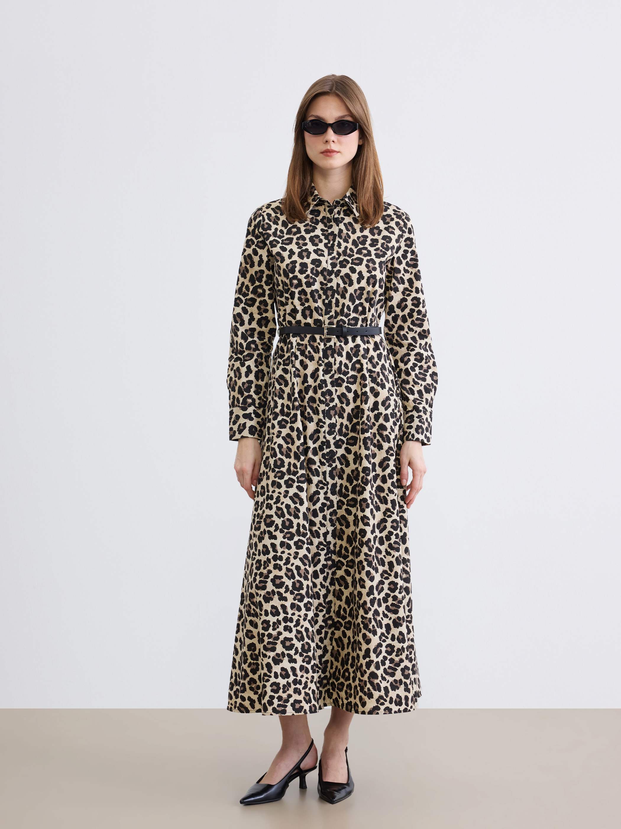 LCWAIKIKI Classic Leopar Desenli Kemerli Poplin Gömlek Elbise görsel 2