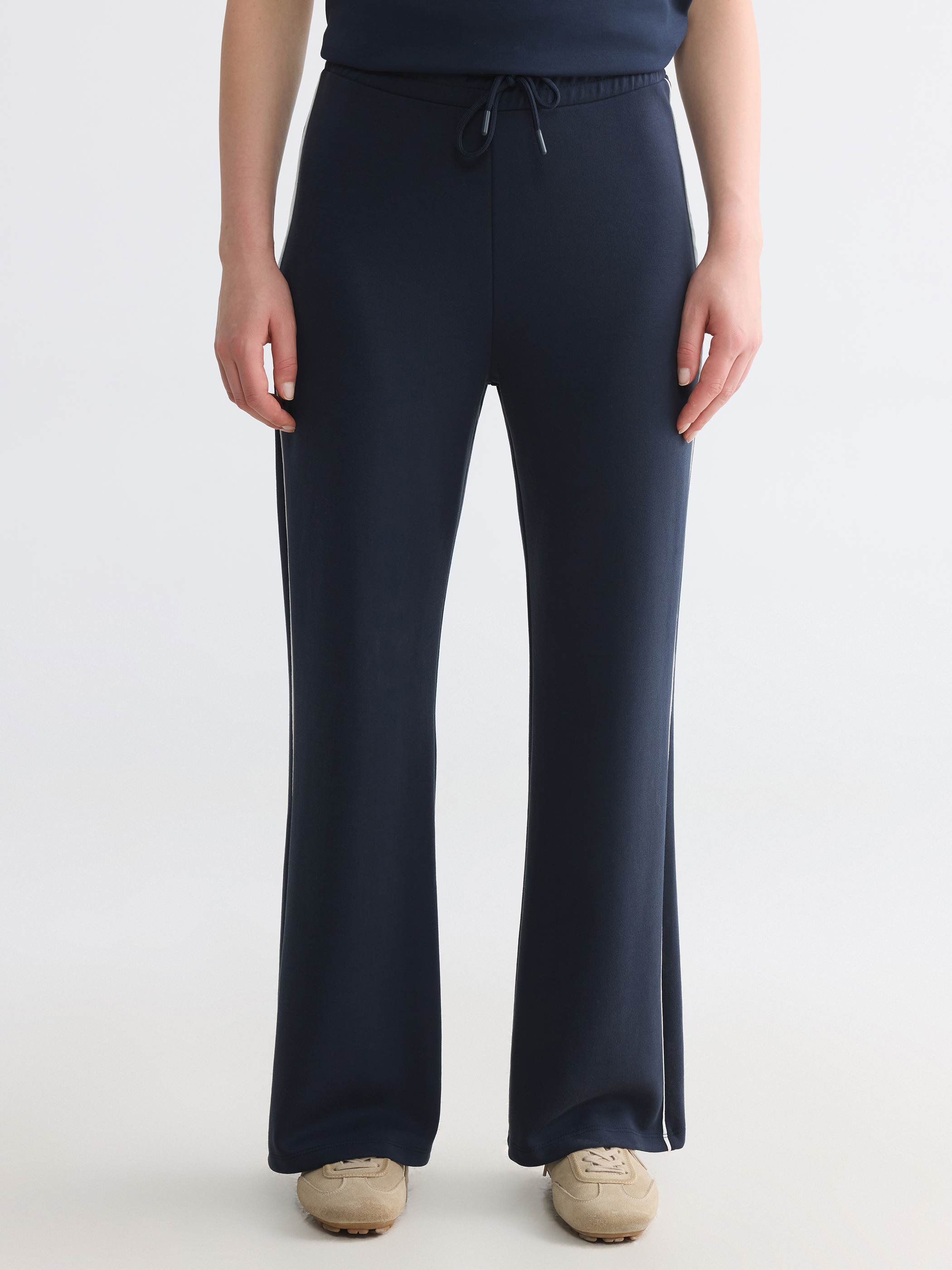 LCW Comfort Beli Lastikli Geniş Paça Kadın Eşofman Altı görsel 3