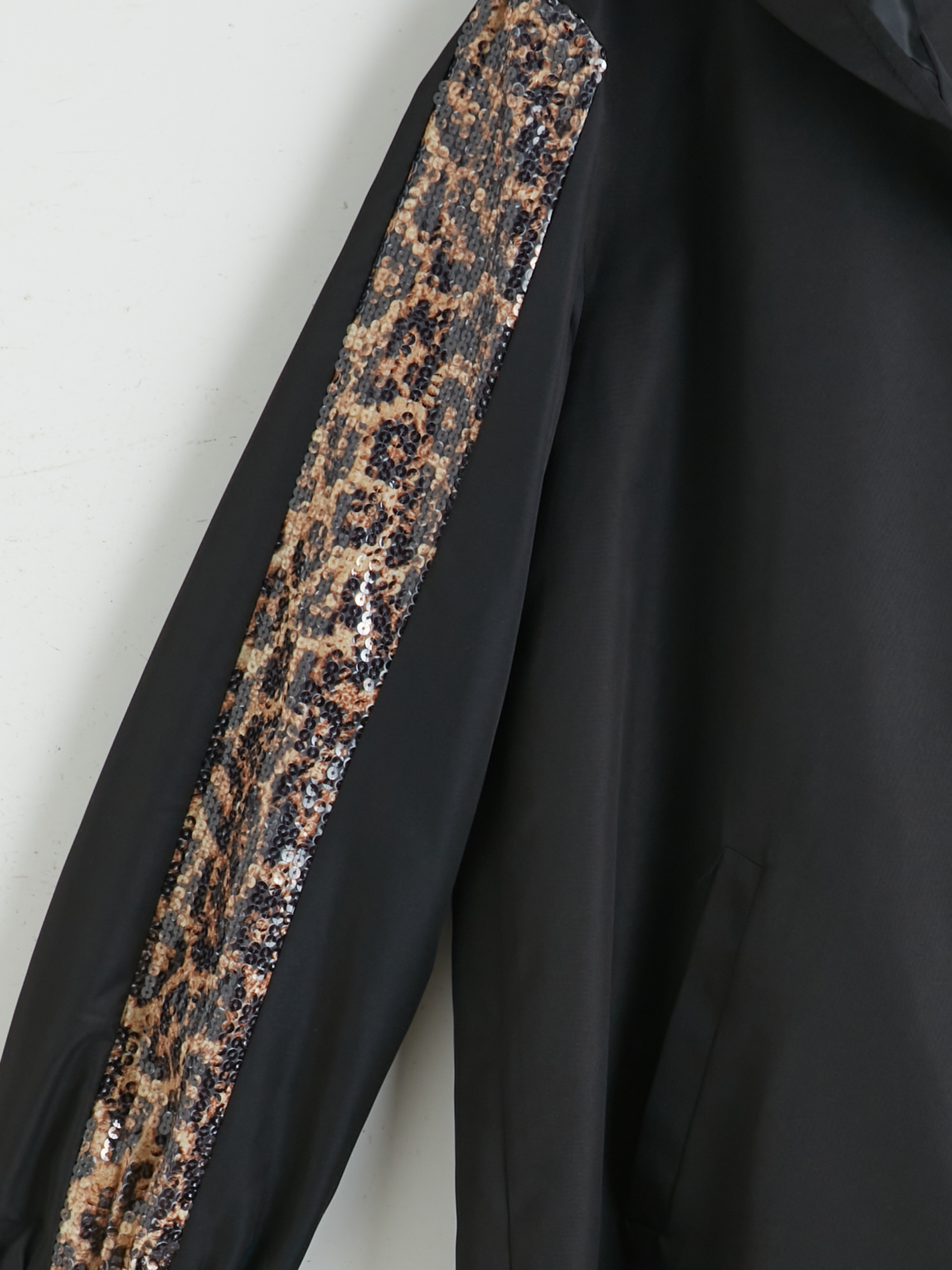 LC WAIKIKI Kapüşonlu Leopar Desenli Kadın Yağmurluk görsel 7