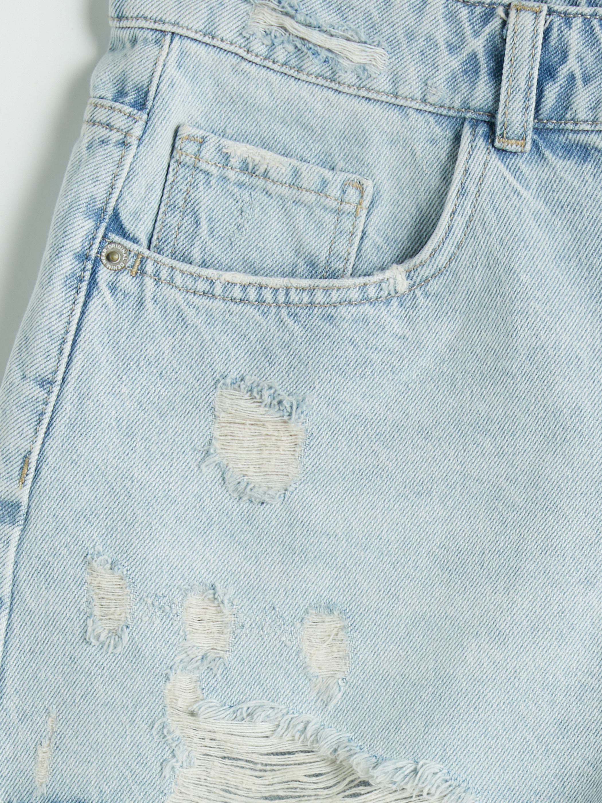 LCW Jeans Yırtık Detaylı Kadın Jean Şort görsel 7