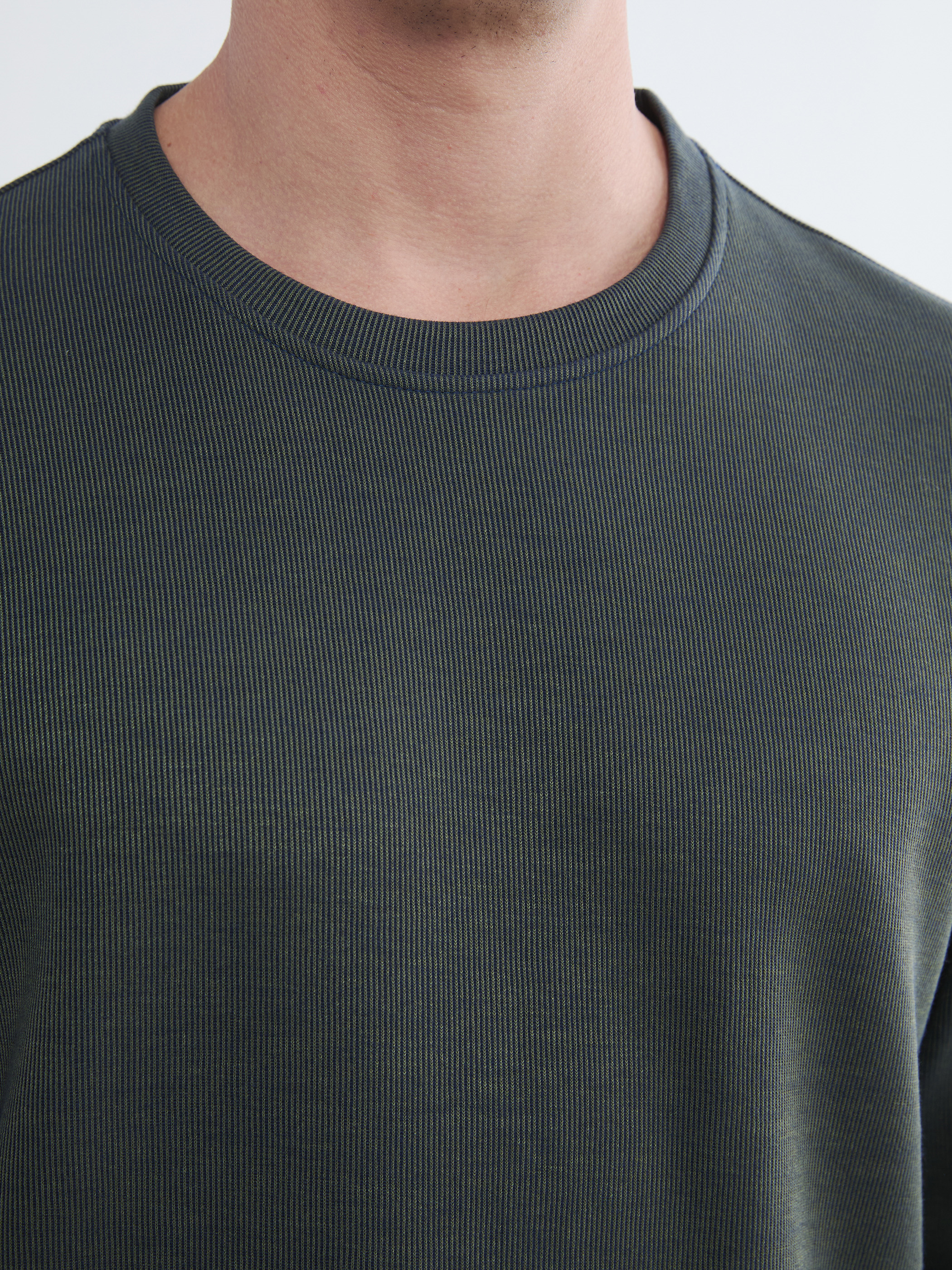 LCWAIKIKI Classic Bisiklet Yaka Erkek Sweatshirt görsel 3