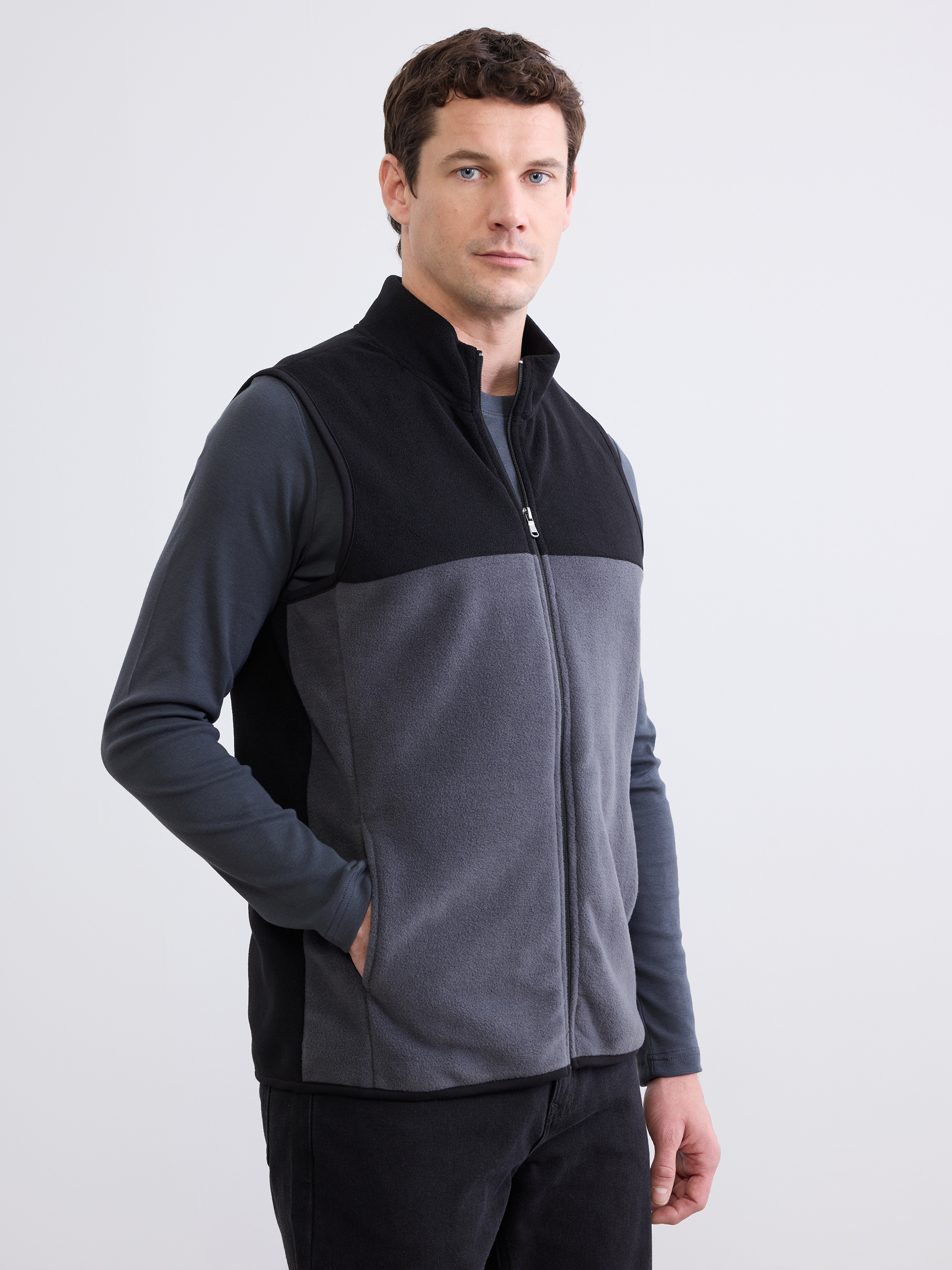 LCWAIKIKI Classic Standart Fit Dik Yaka Erkek Polar Yelek