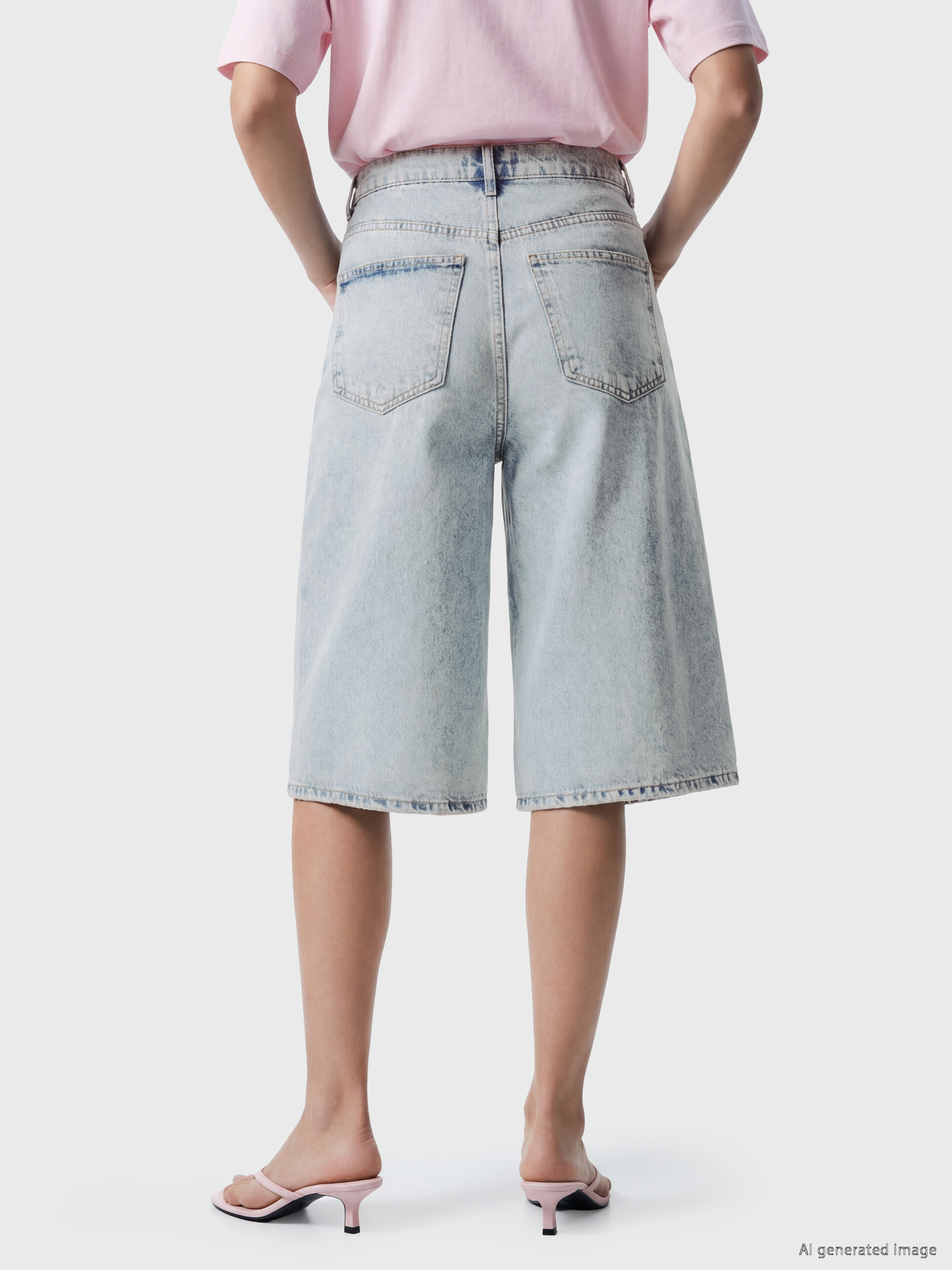LCW Jeans Bermuda Fit Kadın Jean Şortolon görsel 4