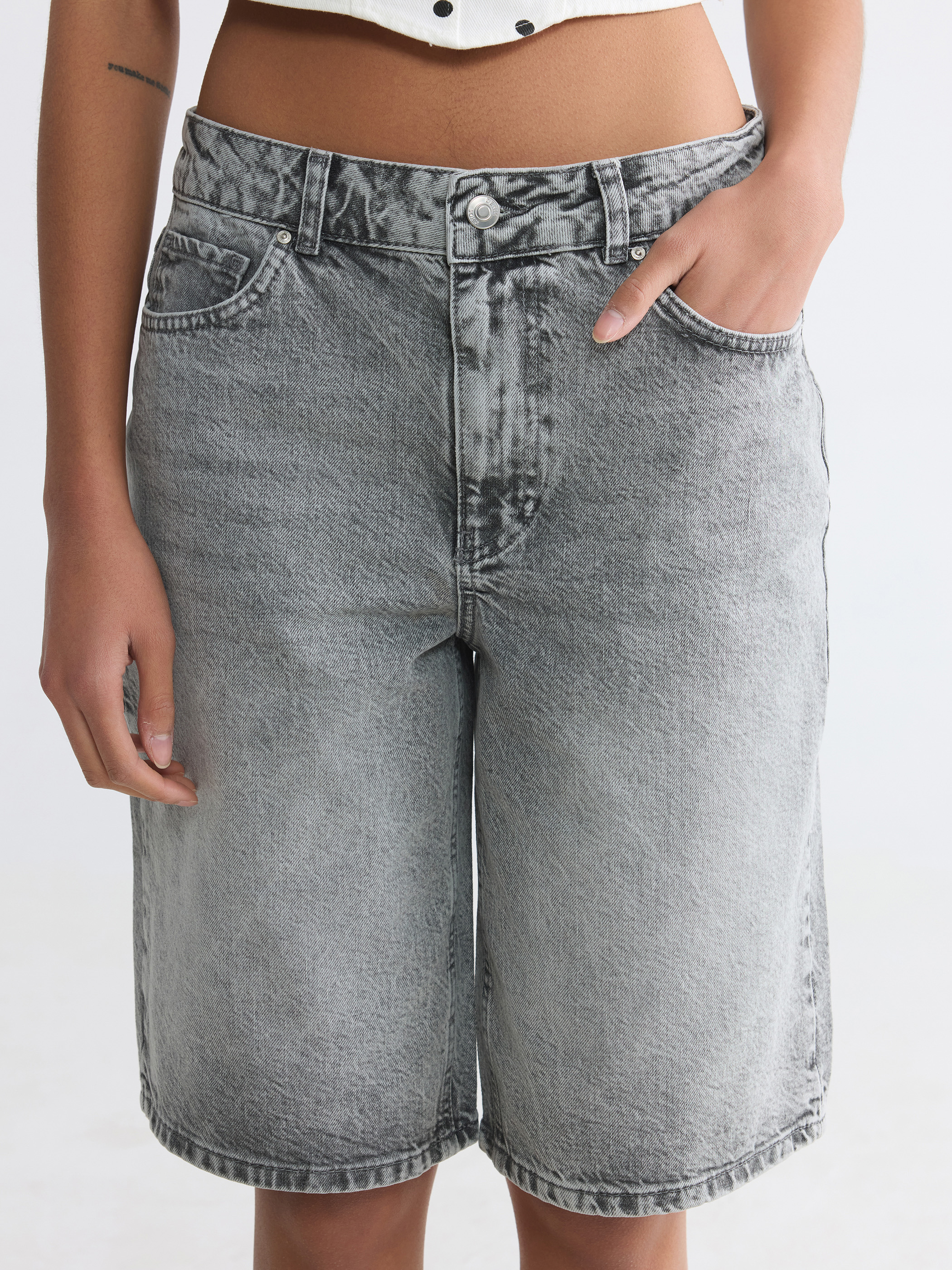 XSIDE Bermuda Fit Kadın Jean Şortolon görsel 3