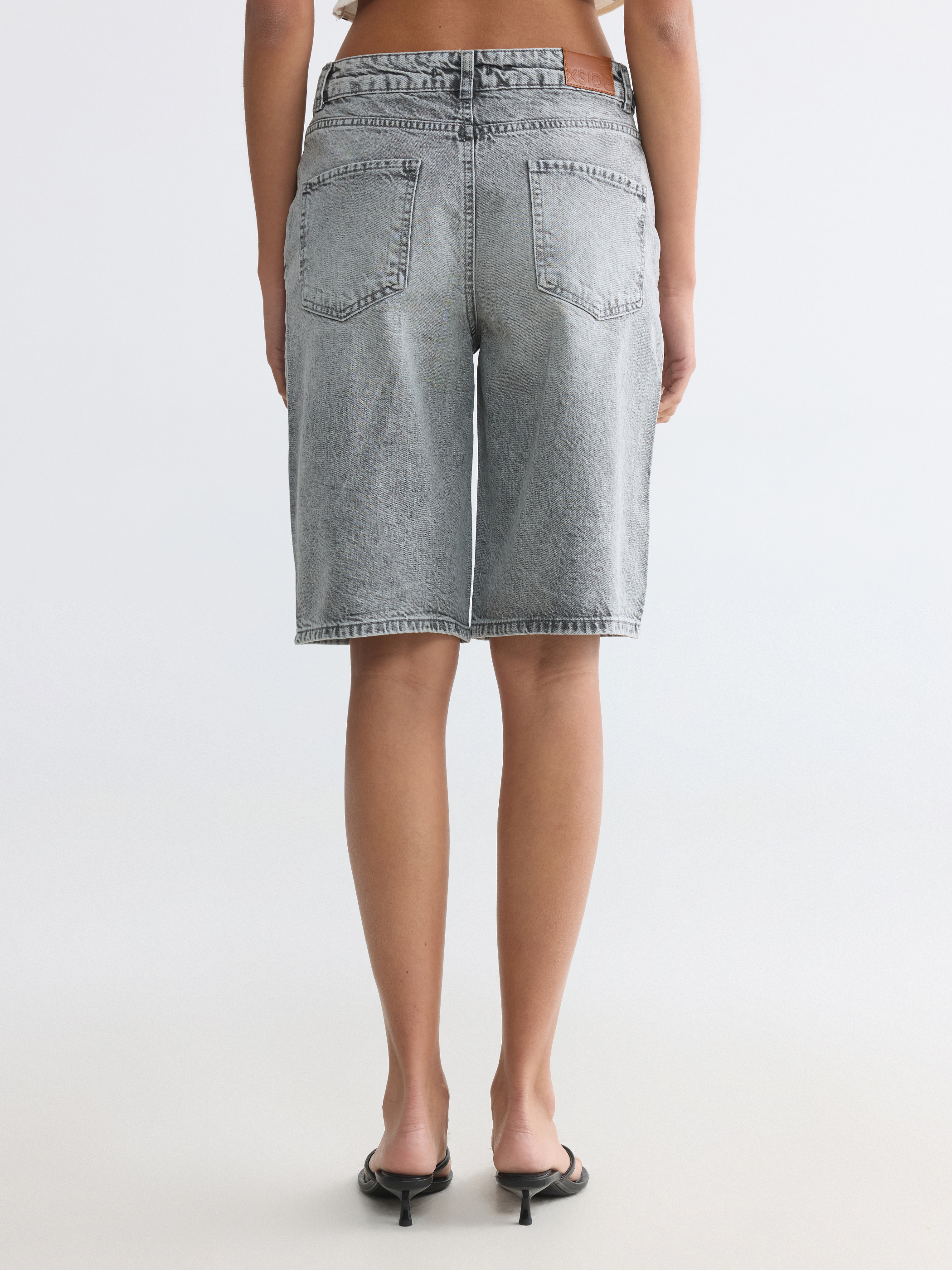 XSIDE Bermuda Fit Kadın Jean Şortolon görsel 4