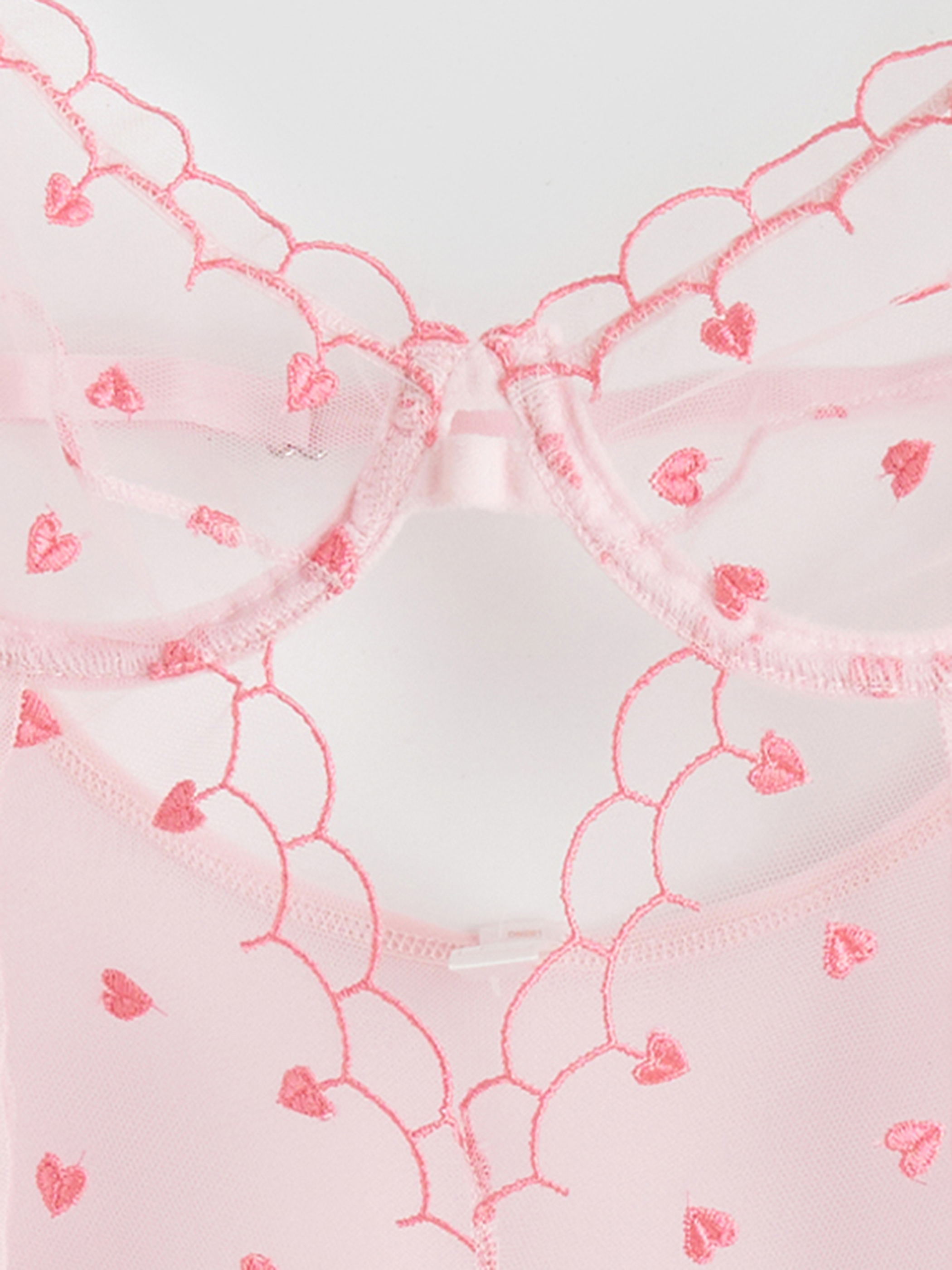 LCW DREAM Balenli Dolgusuz Kalp Nakışlı Brode Bodysuit görsel 3